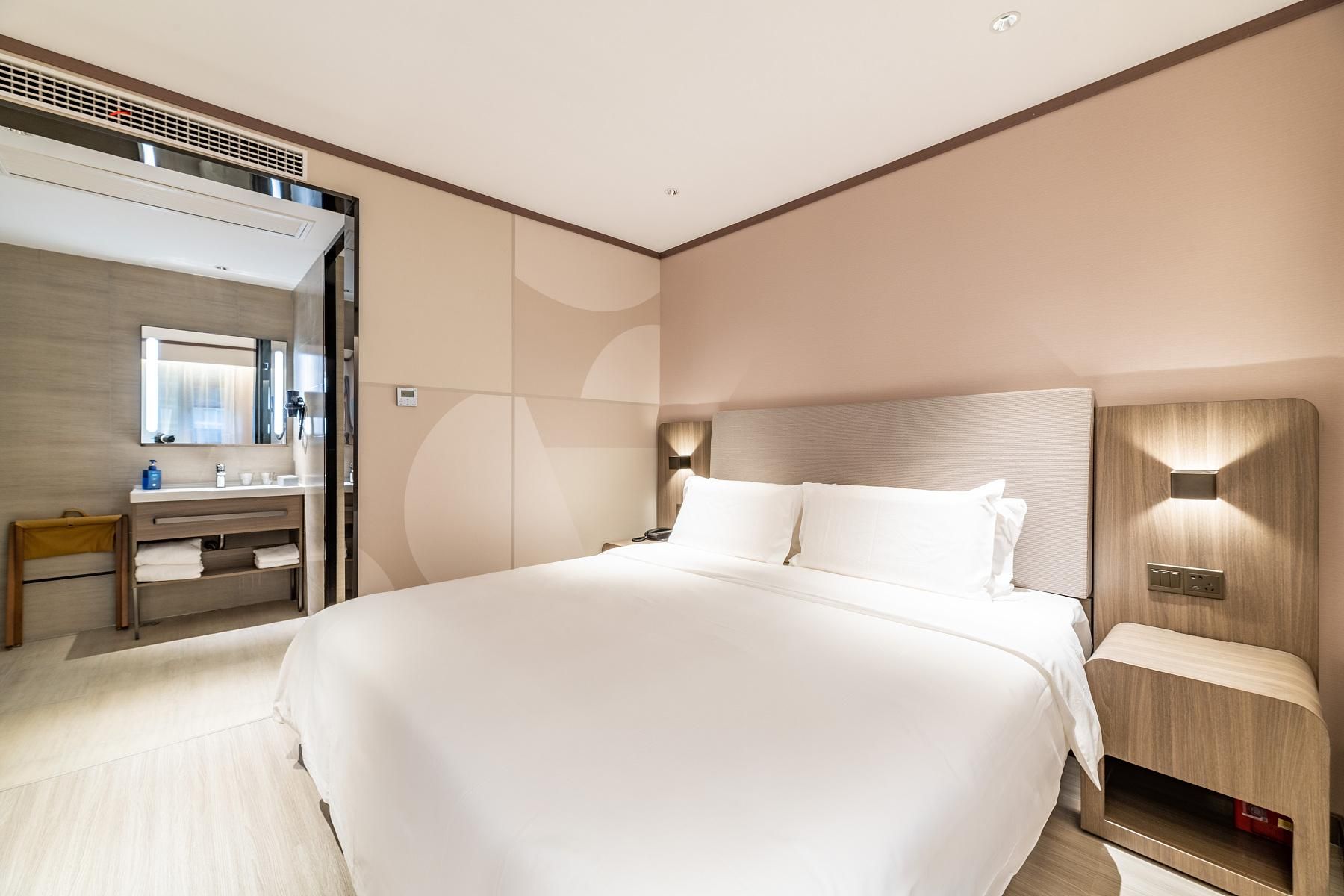 Huazhu - Superior BedRoom
