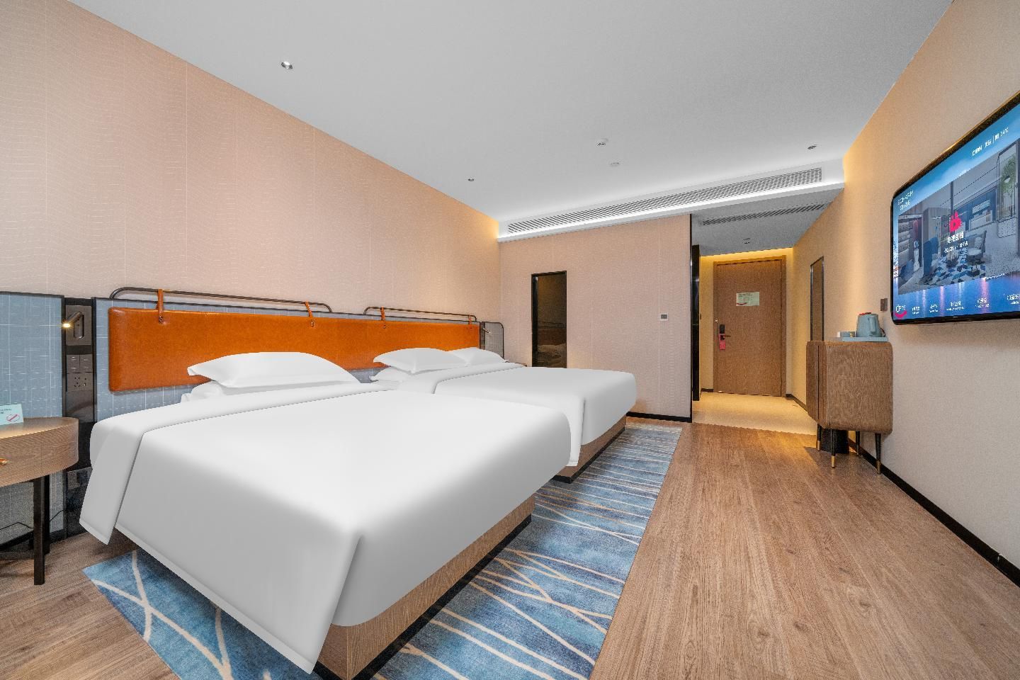 Dossen - Deluxe Family Room