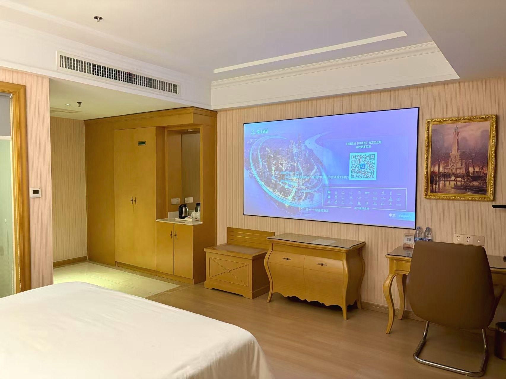 Standard King Room