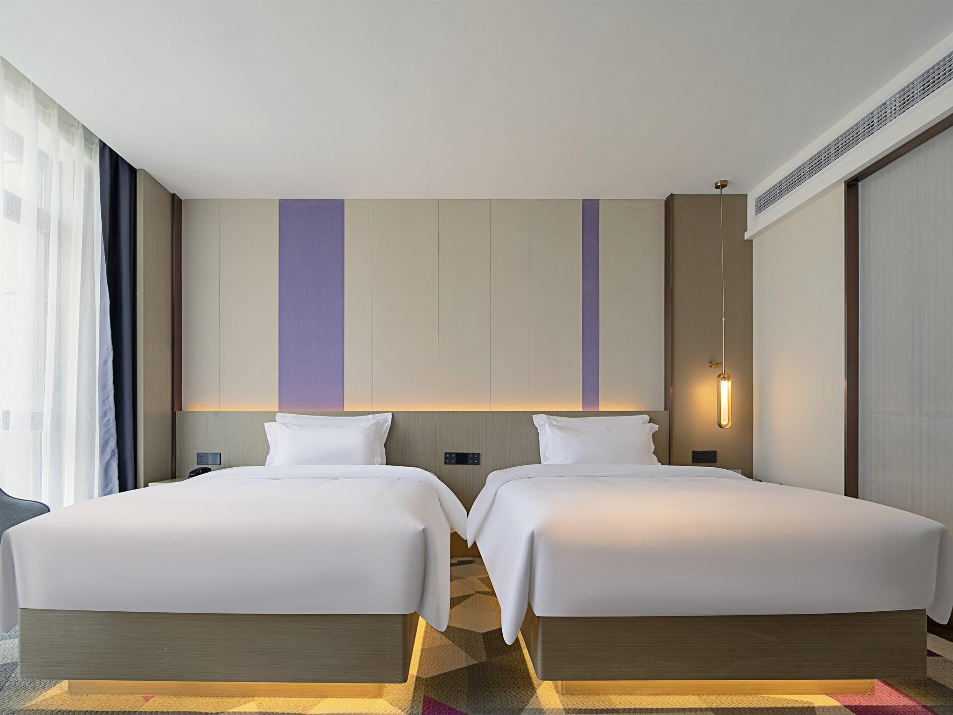 WH - Deluxe Room Twin