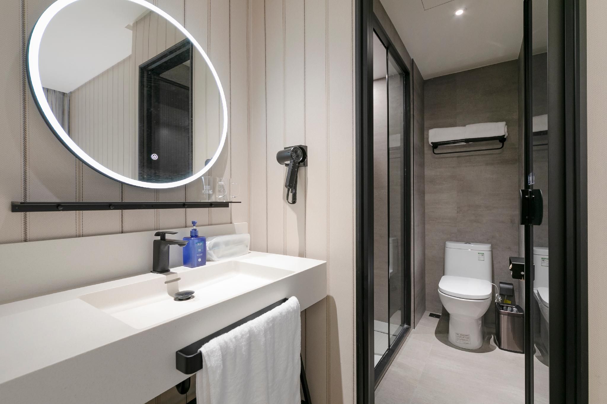 Huazhu - Business Bed Room