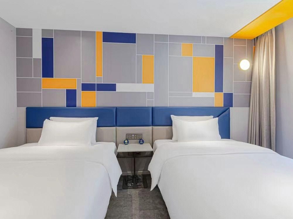 WH - New 7 Days Zizai Twin Room