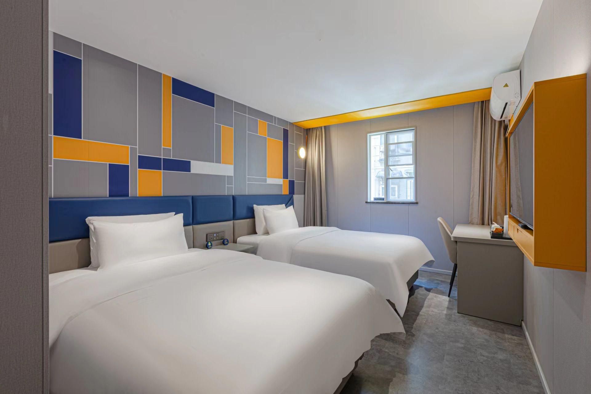 WH - New 7 Days Comfort Twin Room