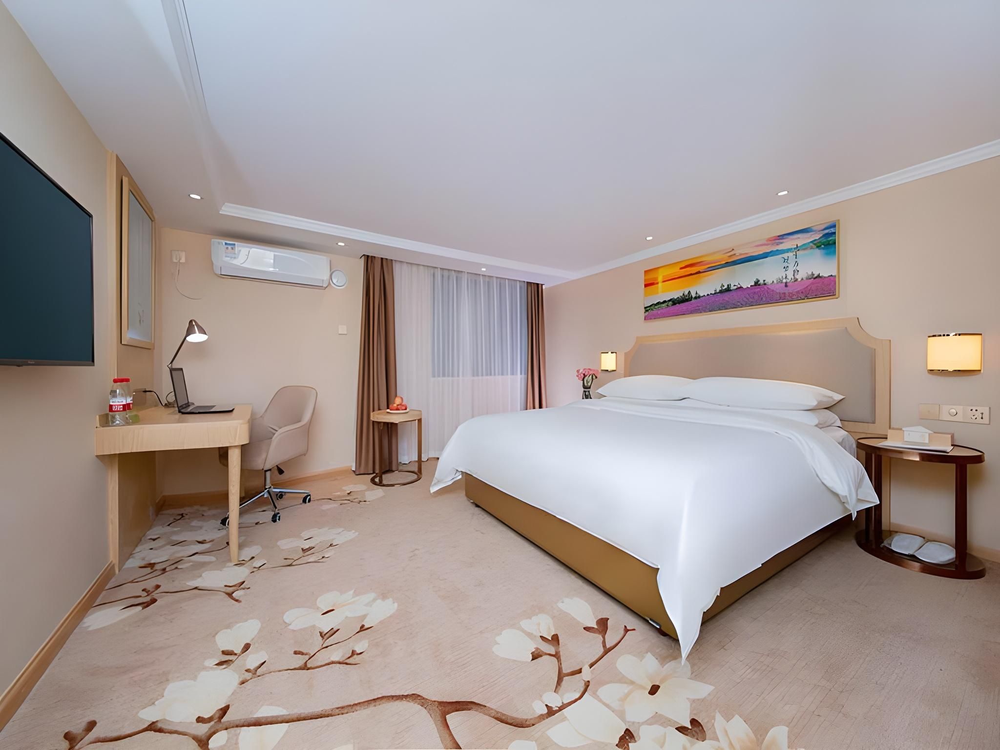 Standard - Queen Room