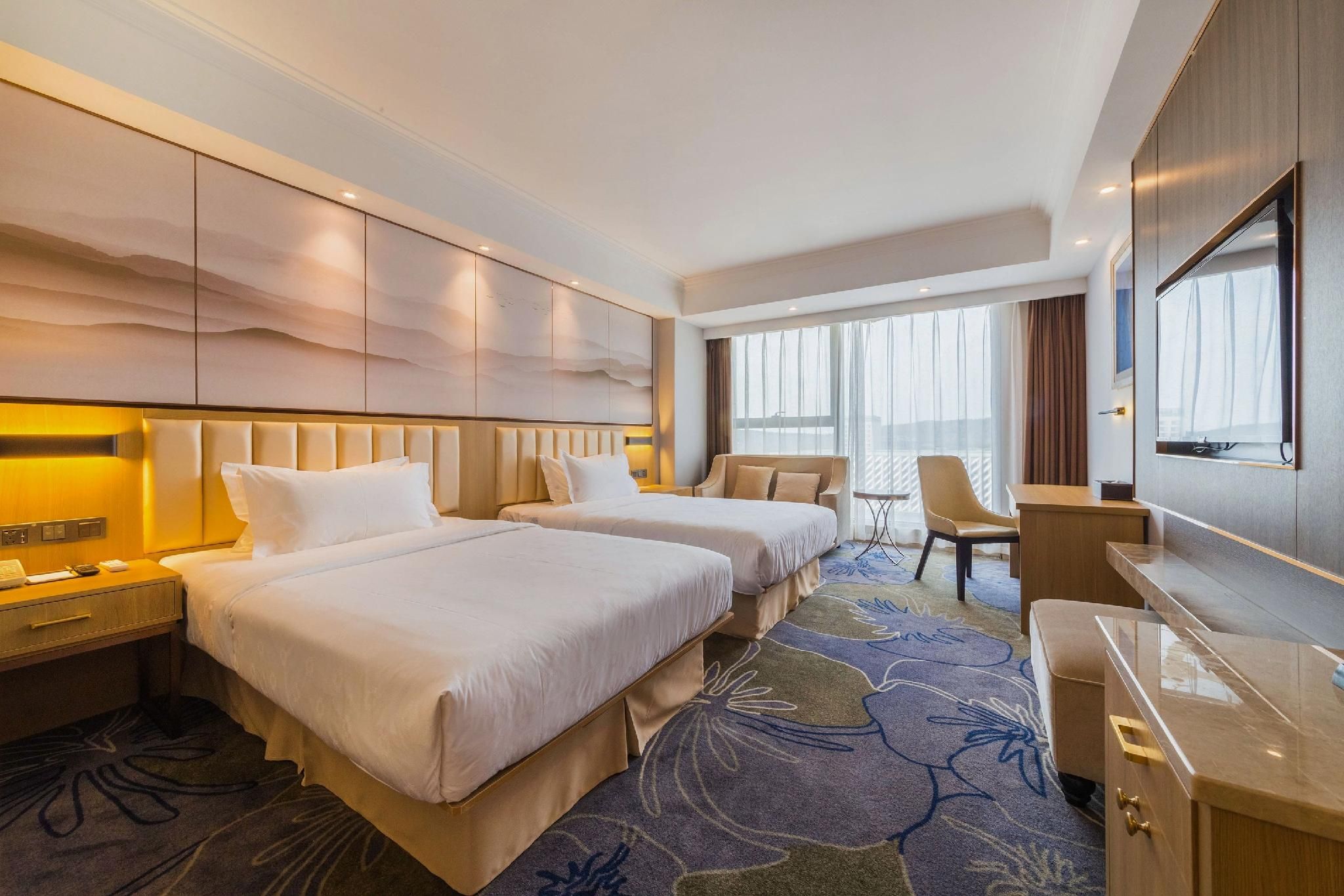 Elegant Twin Room