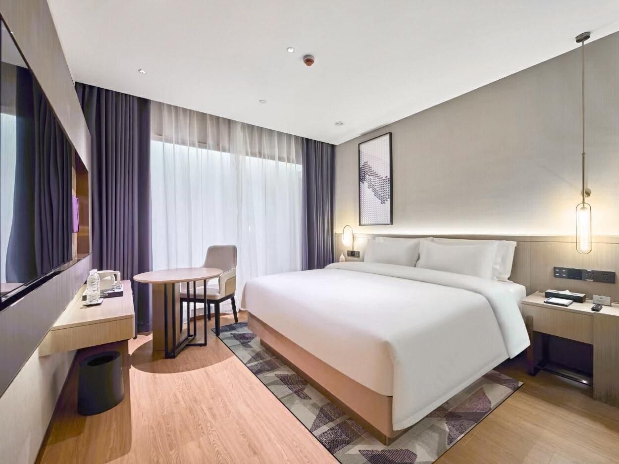 Superior 1 Bed Room, No Window