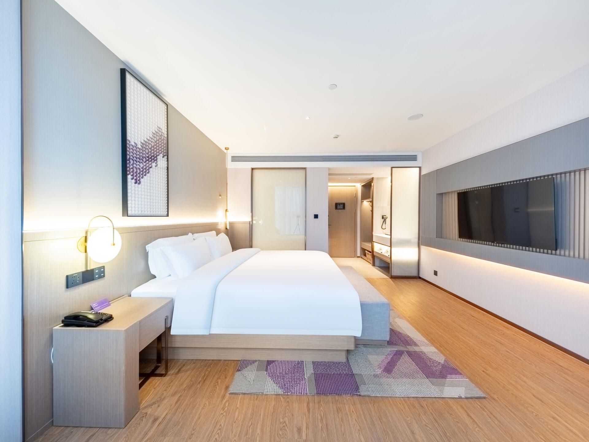 Business Queen Bed Room