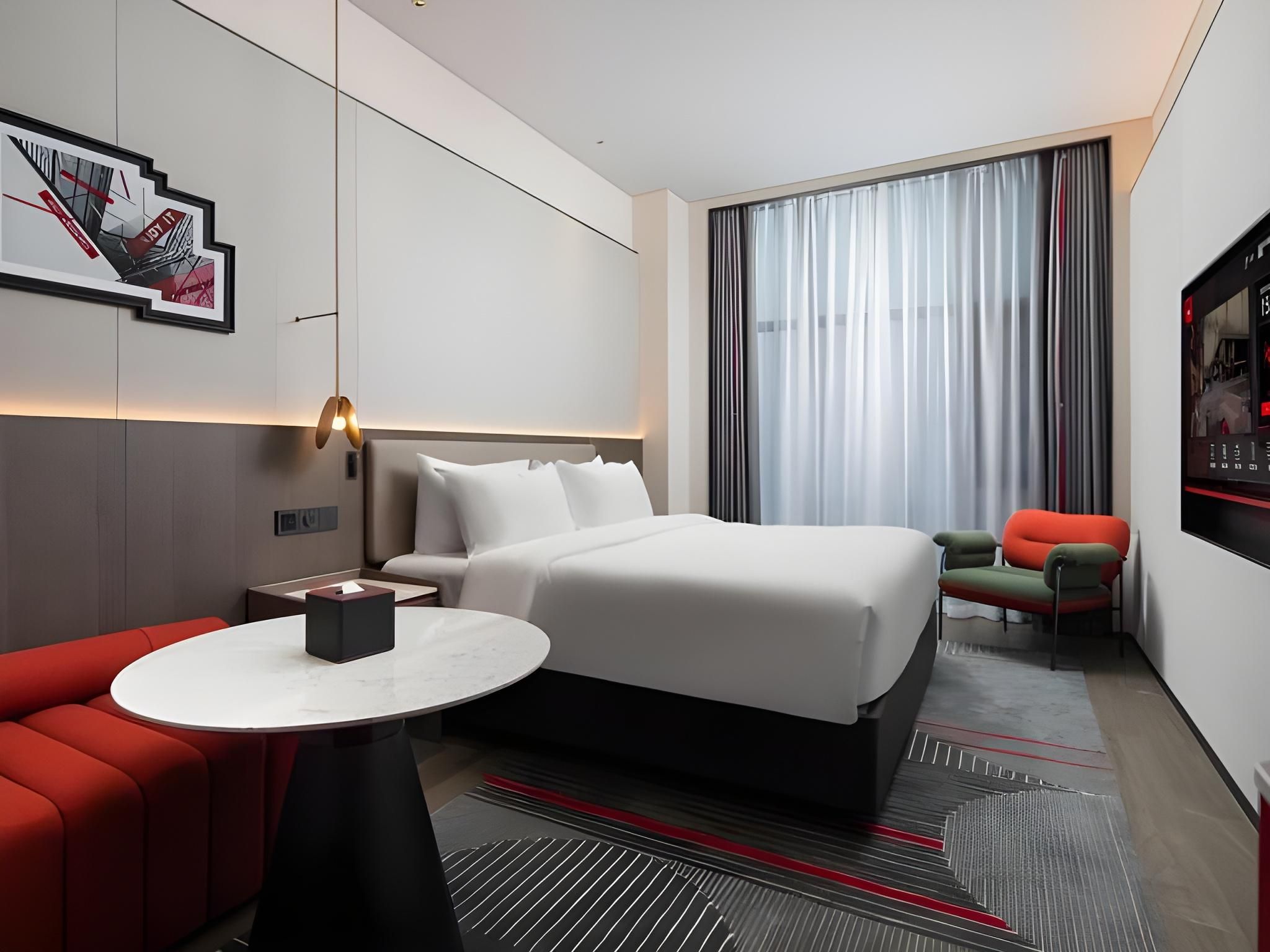 WH - Deluxe Bed Room
