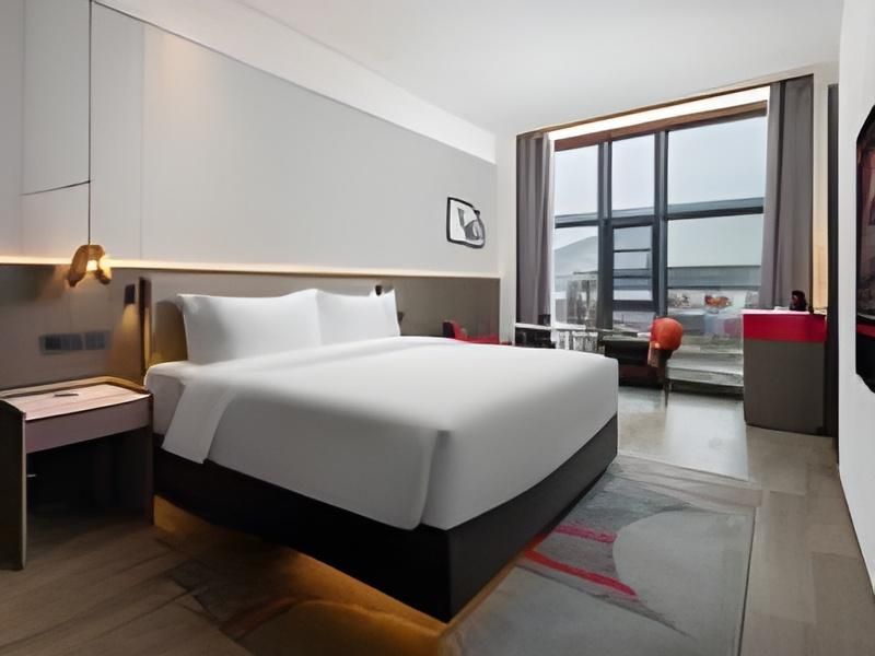 Red Life Suite