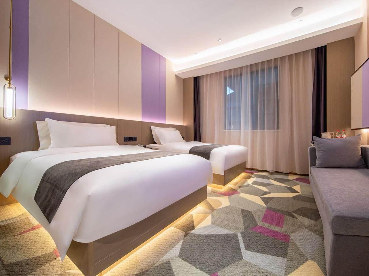 WH - Deluxe Room Twin