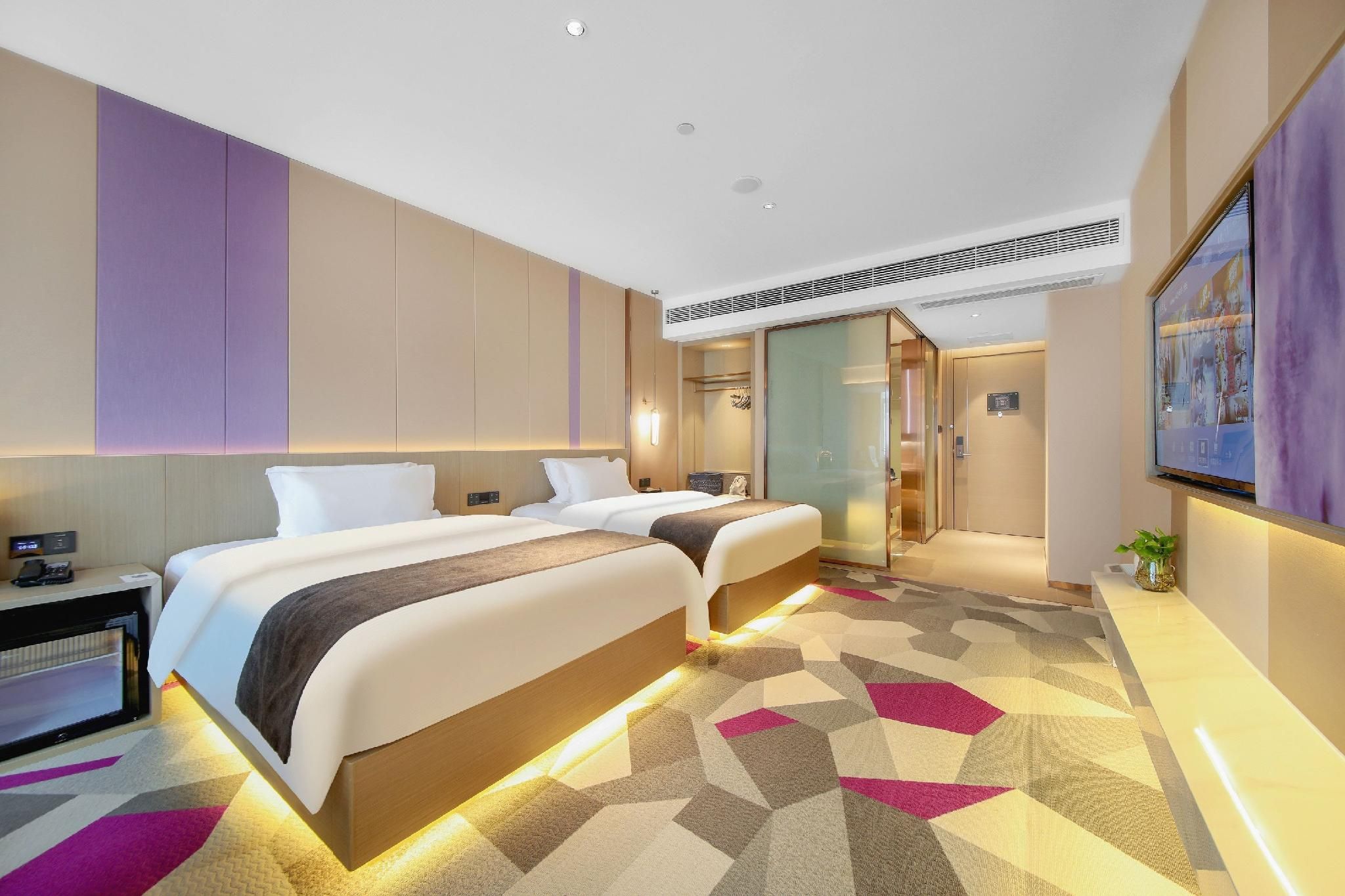 WH - Zizai Twin Room