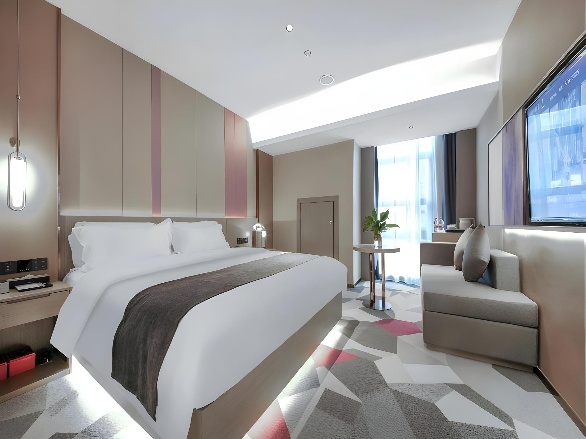 WH - Deluxe Bed Room