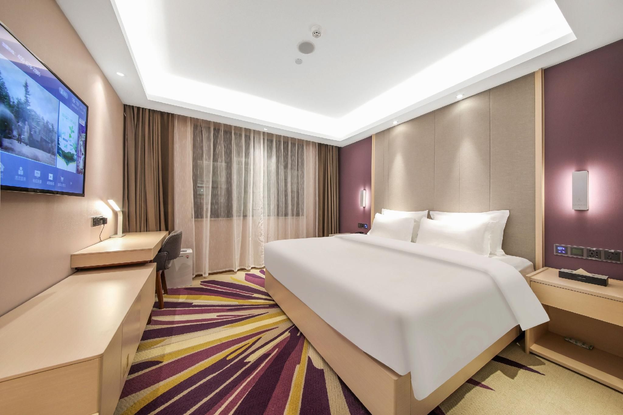 WH - Deluxe Bed Room