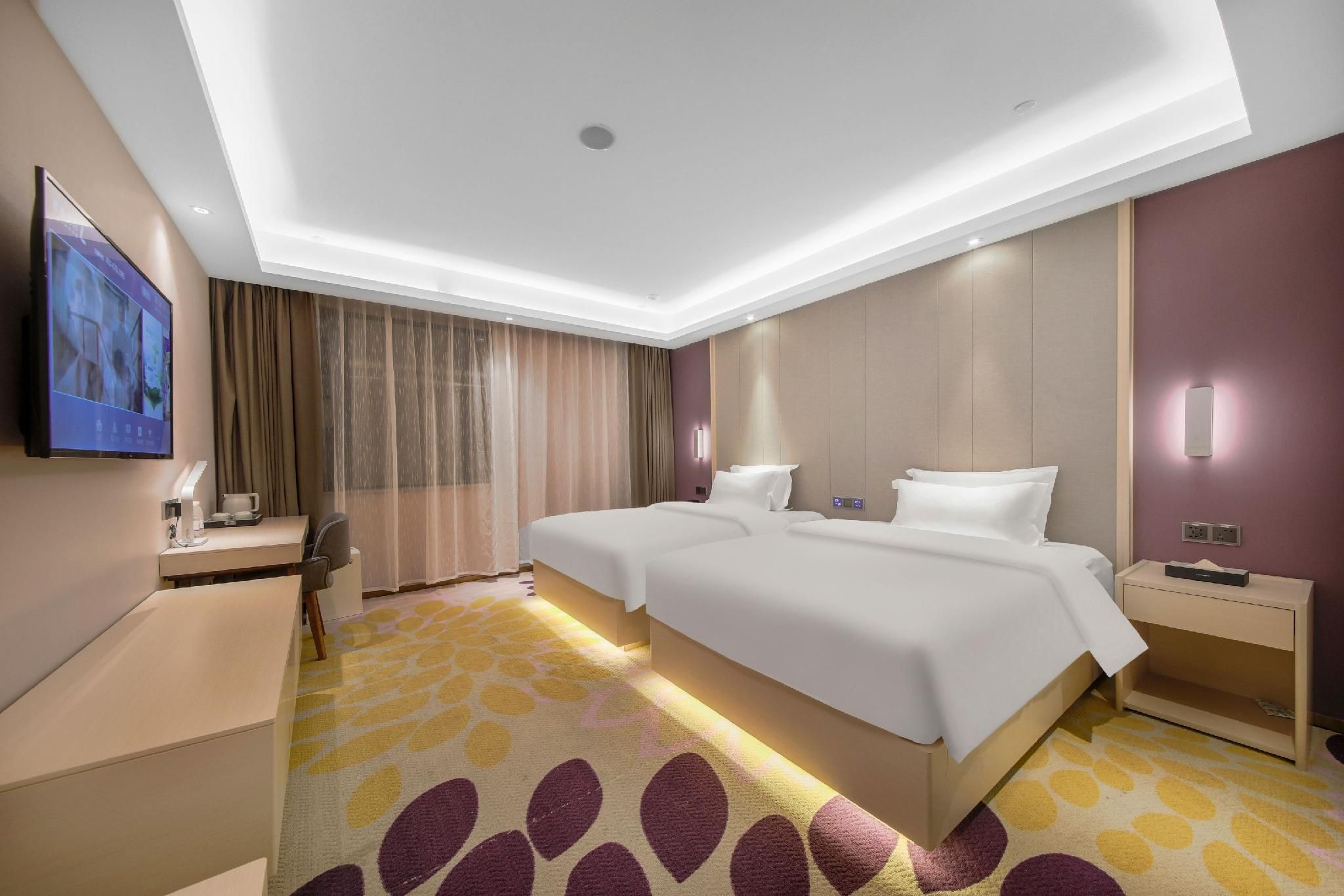 WH - Deluxe Room Twin