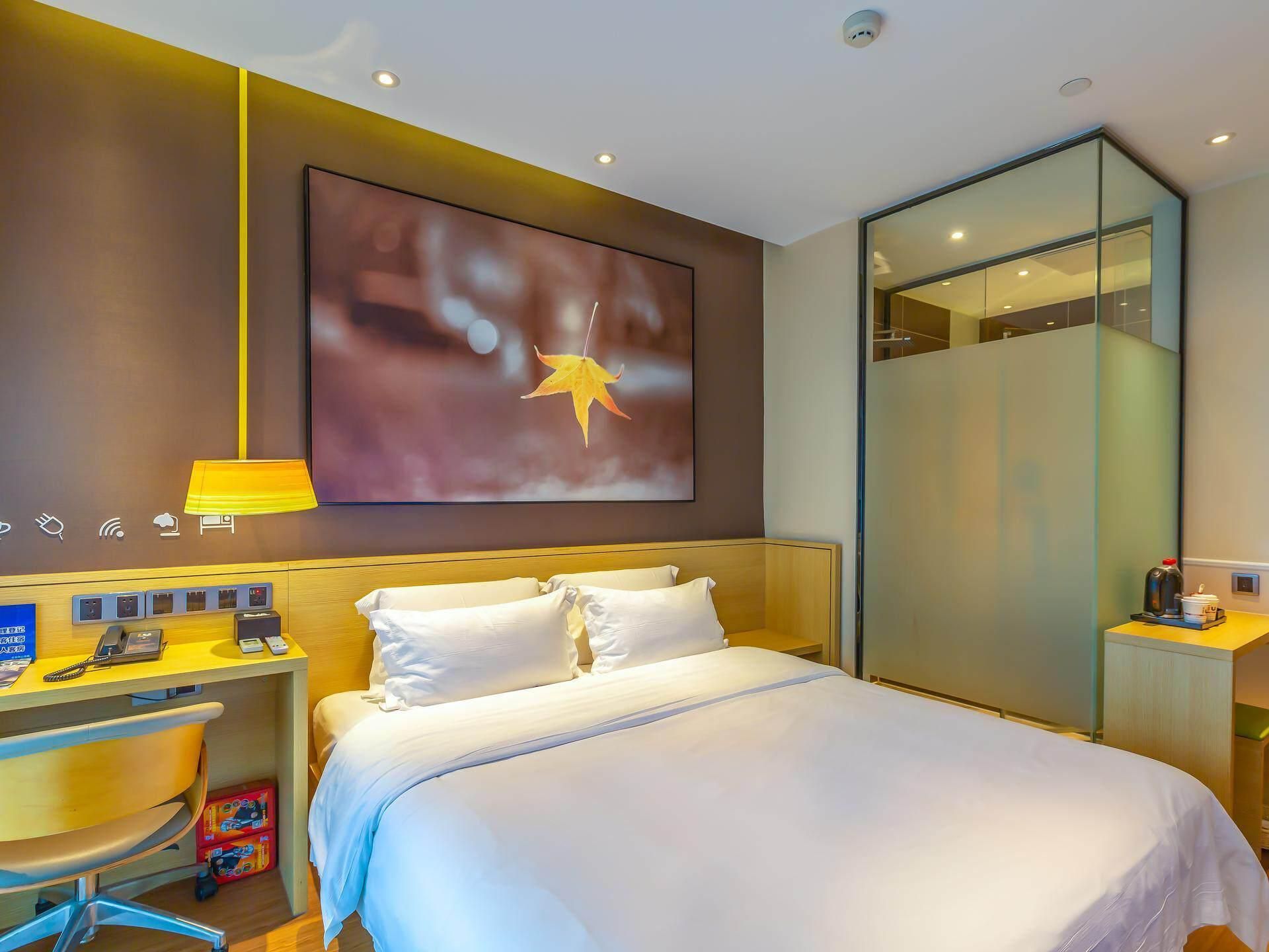 IU Compact U S Bed Room
