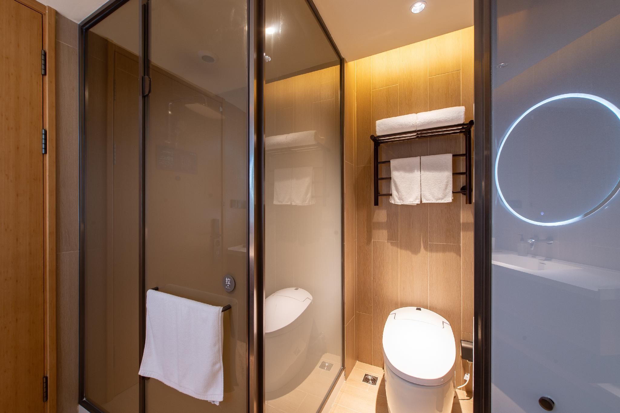 Huazhu - Superior T Bed Room