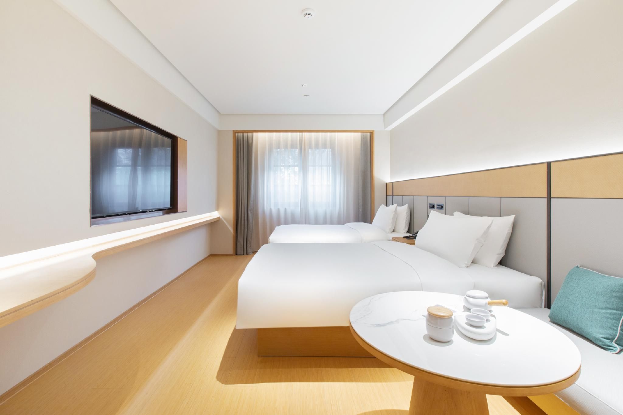 Twin Business Room