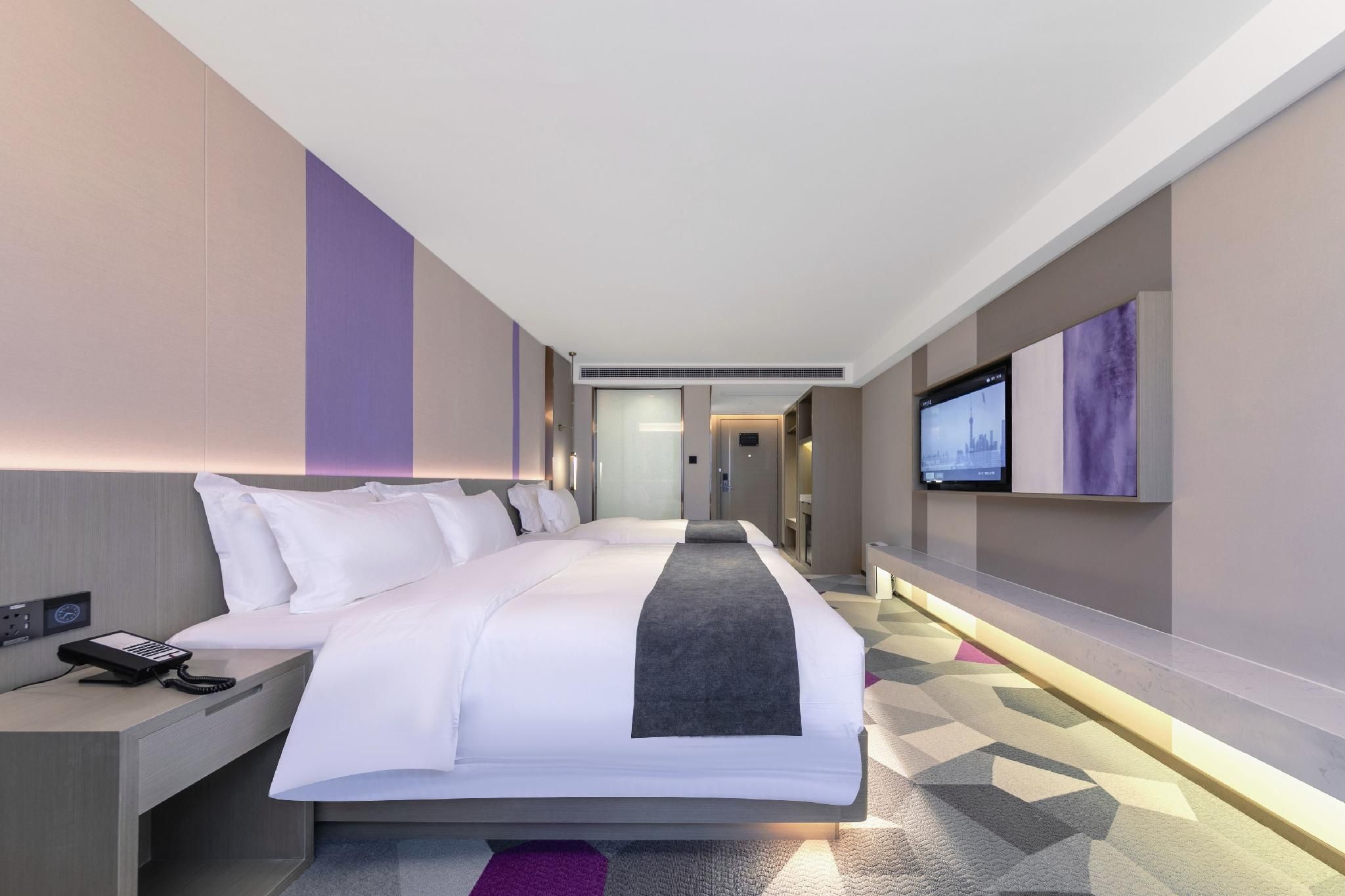 WH - Deluxe Room Twin