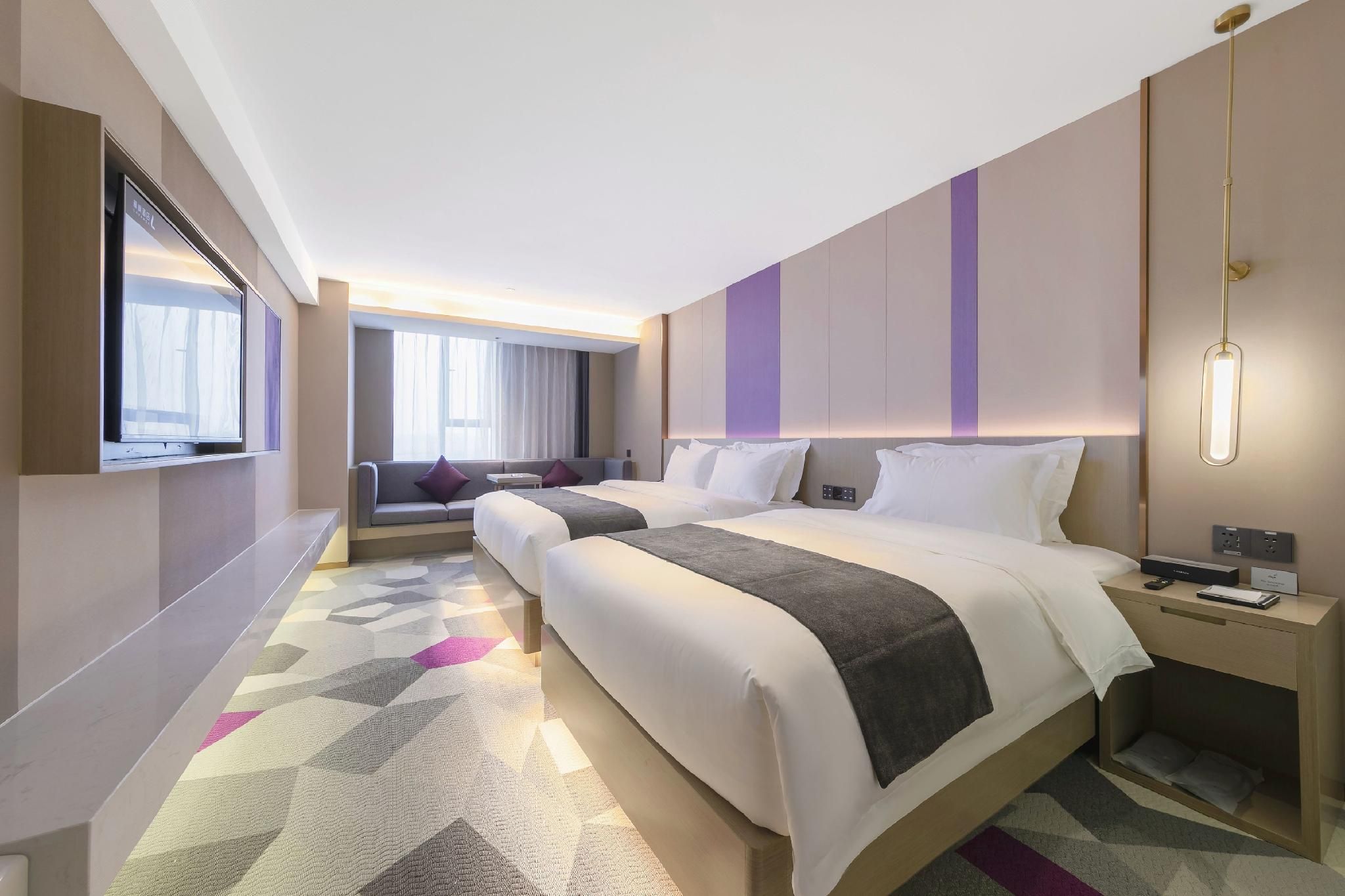 WH - Deluxe Room Twin