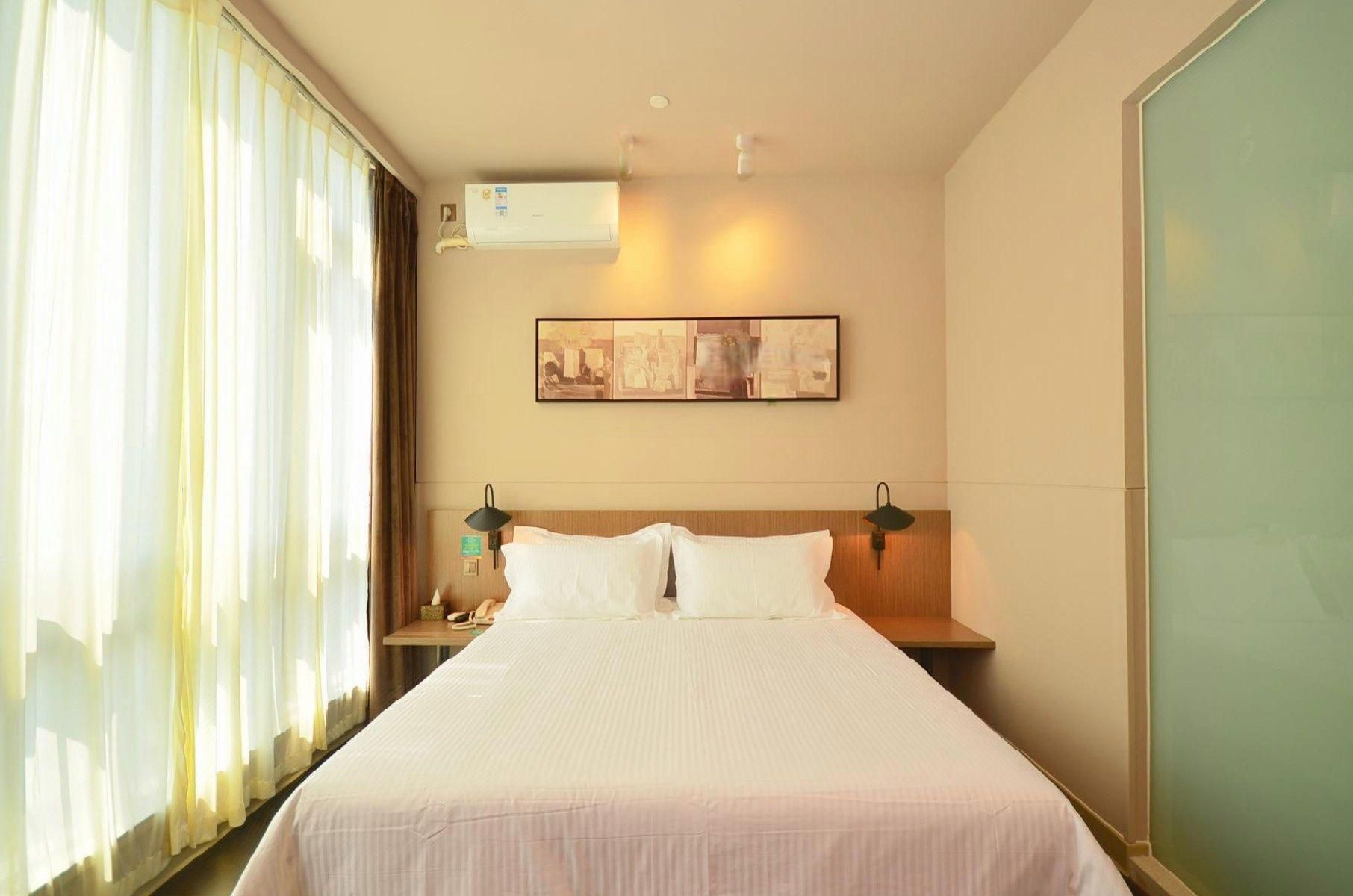 Business Standard Room B