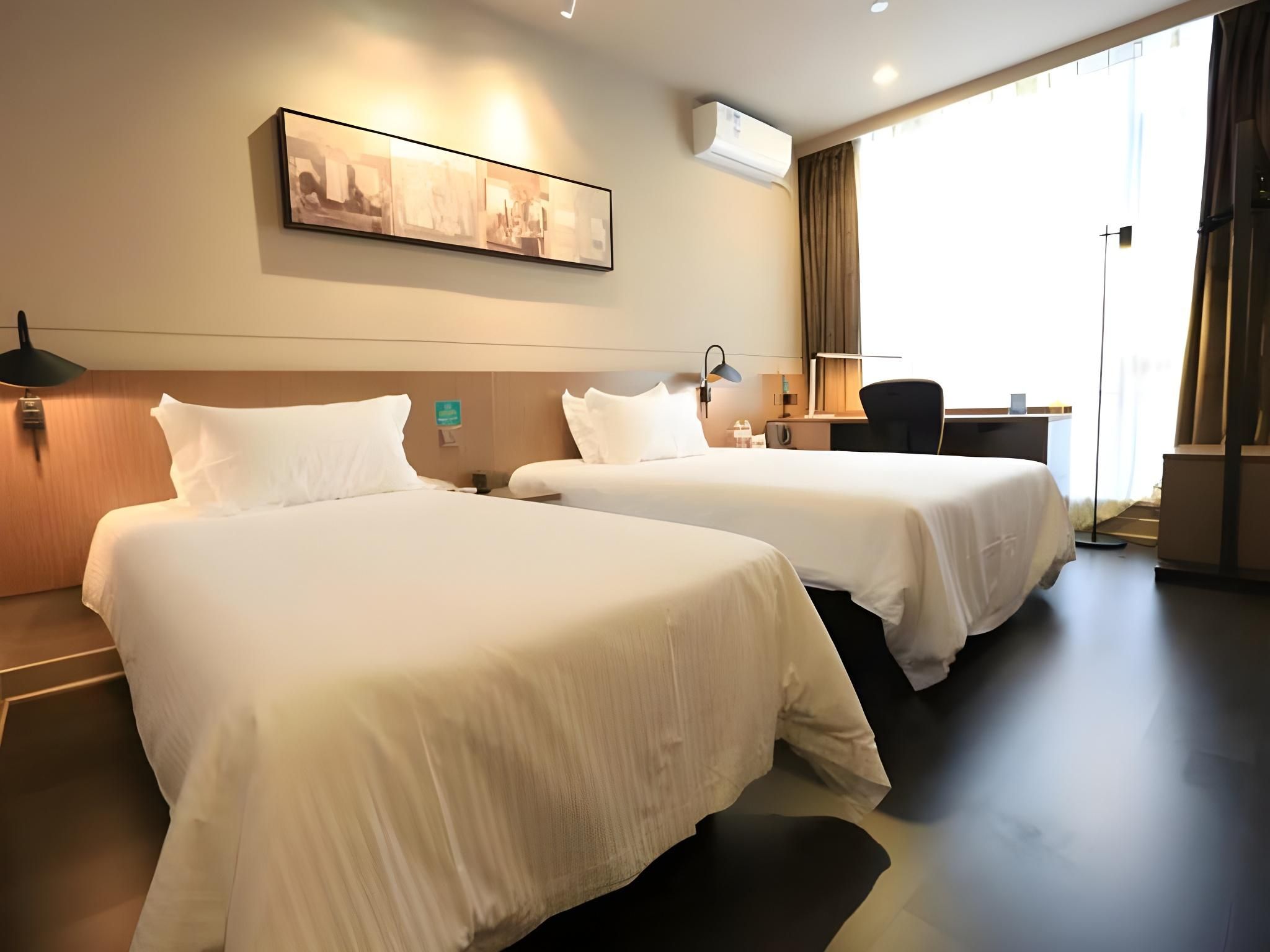 Business Standard Room A