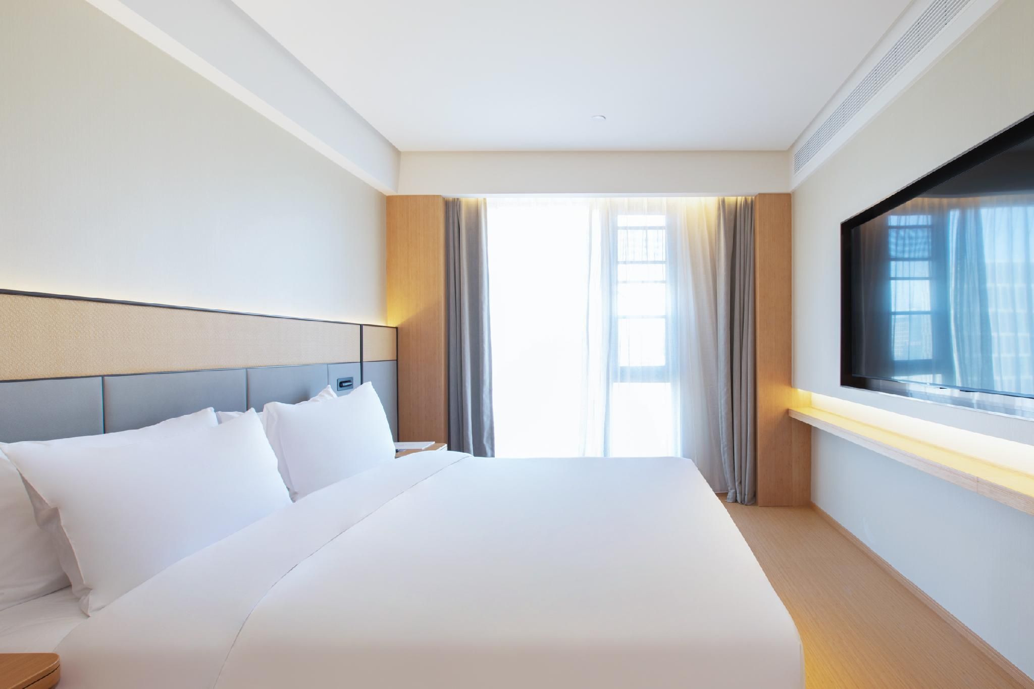 Huazhu - Superior BedRoom