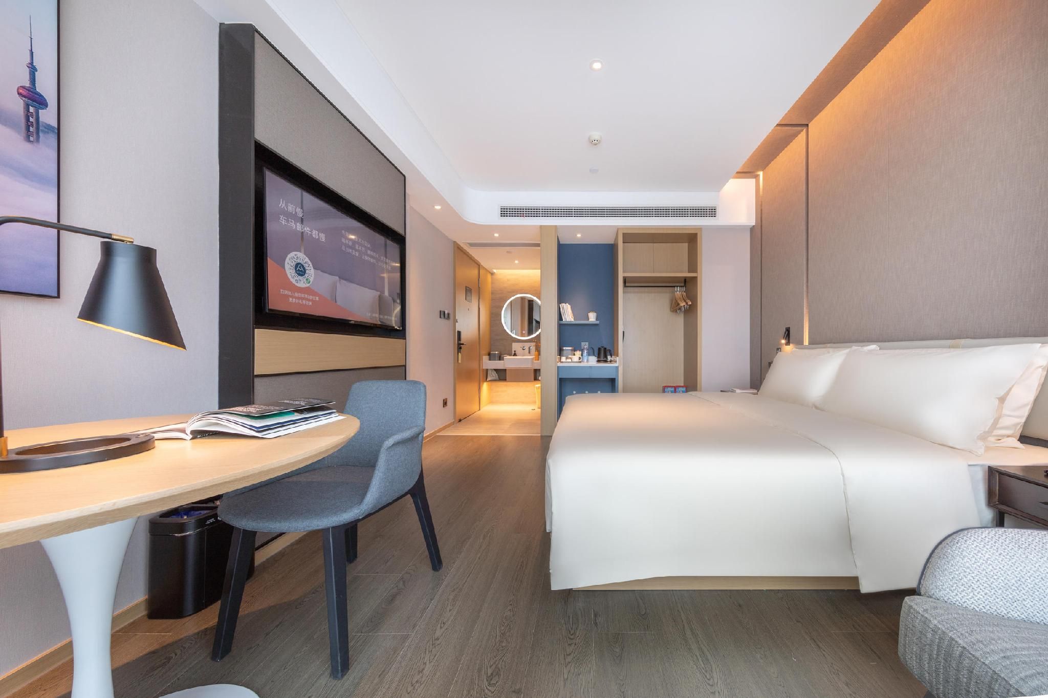 Executive room, Guest room, 1 Queen
