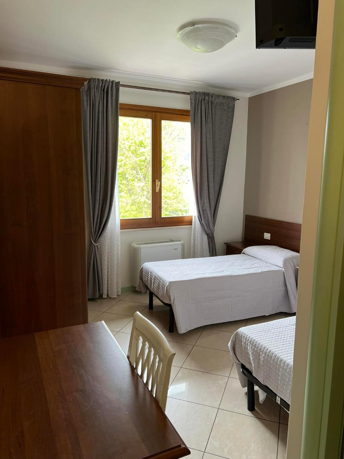 Single Room With Private Bathroom