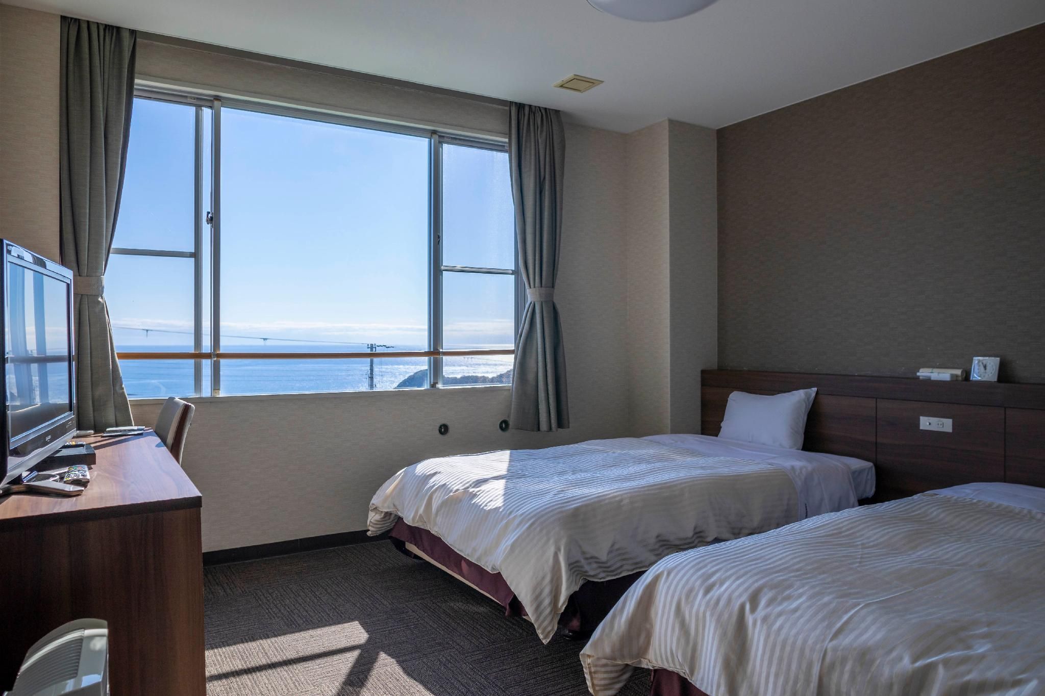 Western Style Twin Room