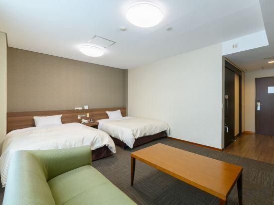 Twin Room - Non-Smoking
