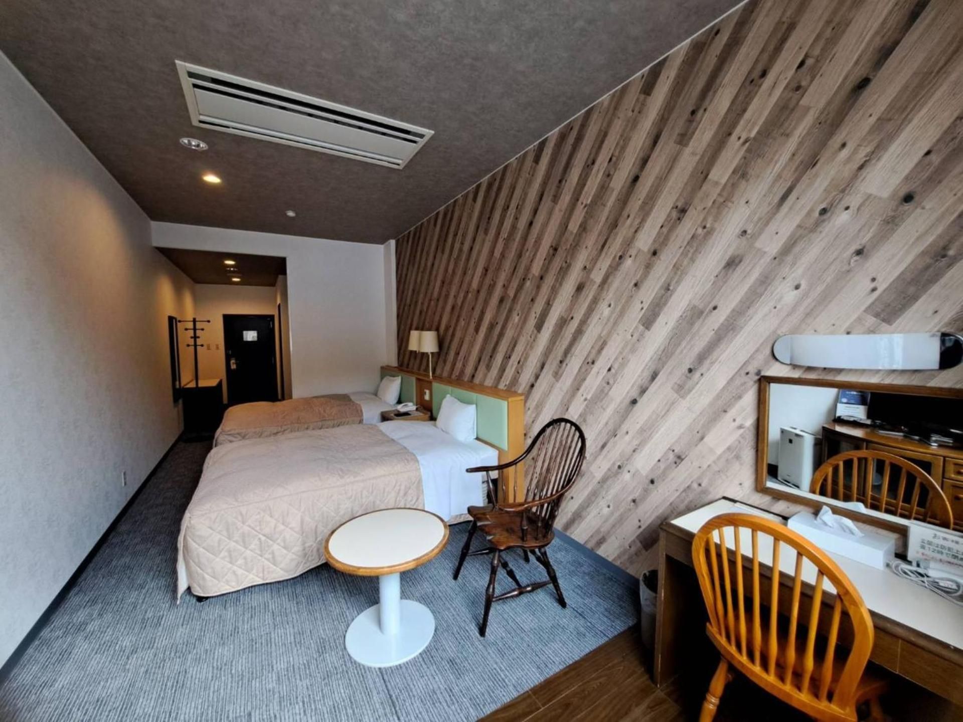 Twin Room - Smoking