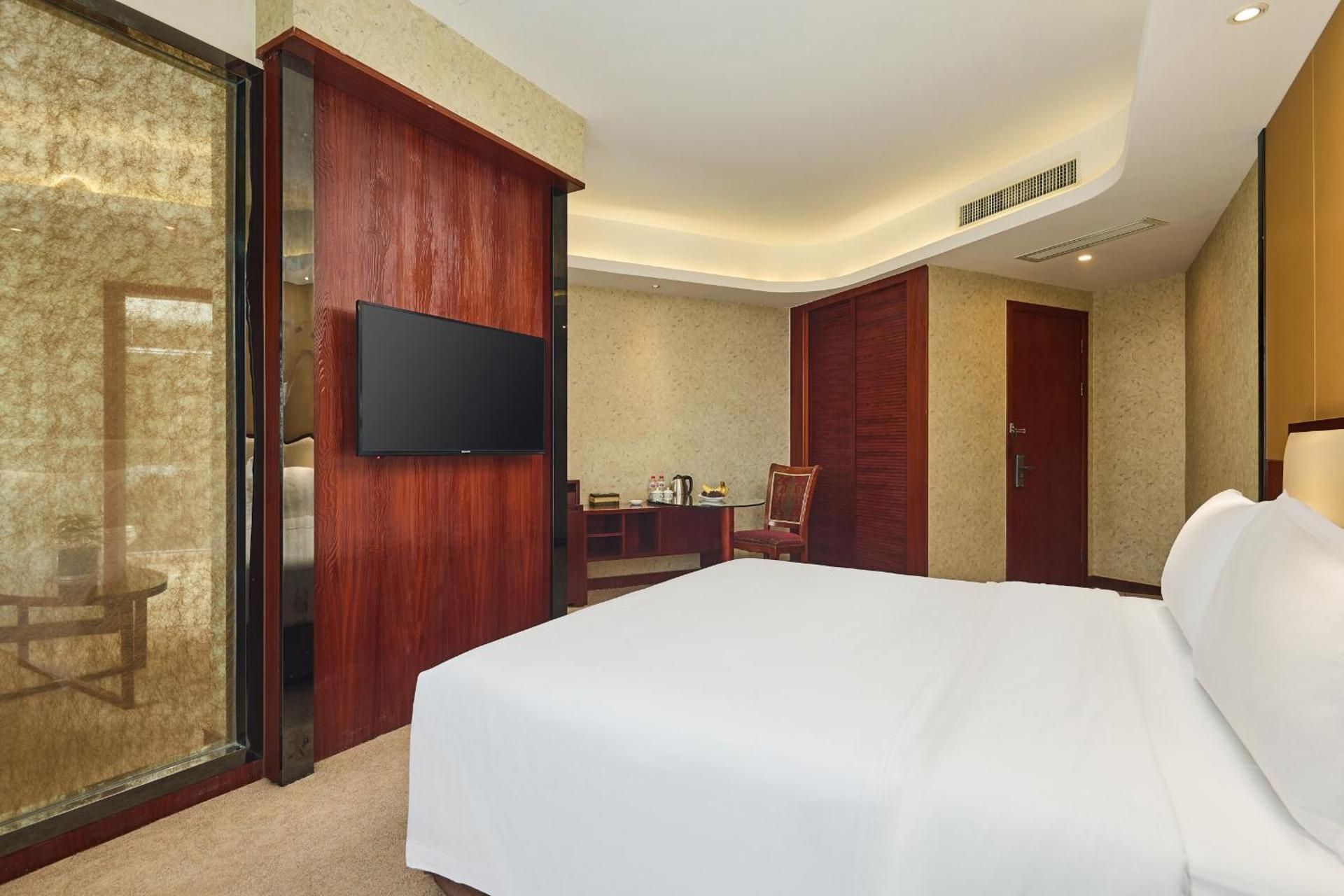 Suite with City View