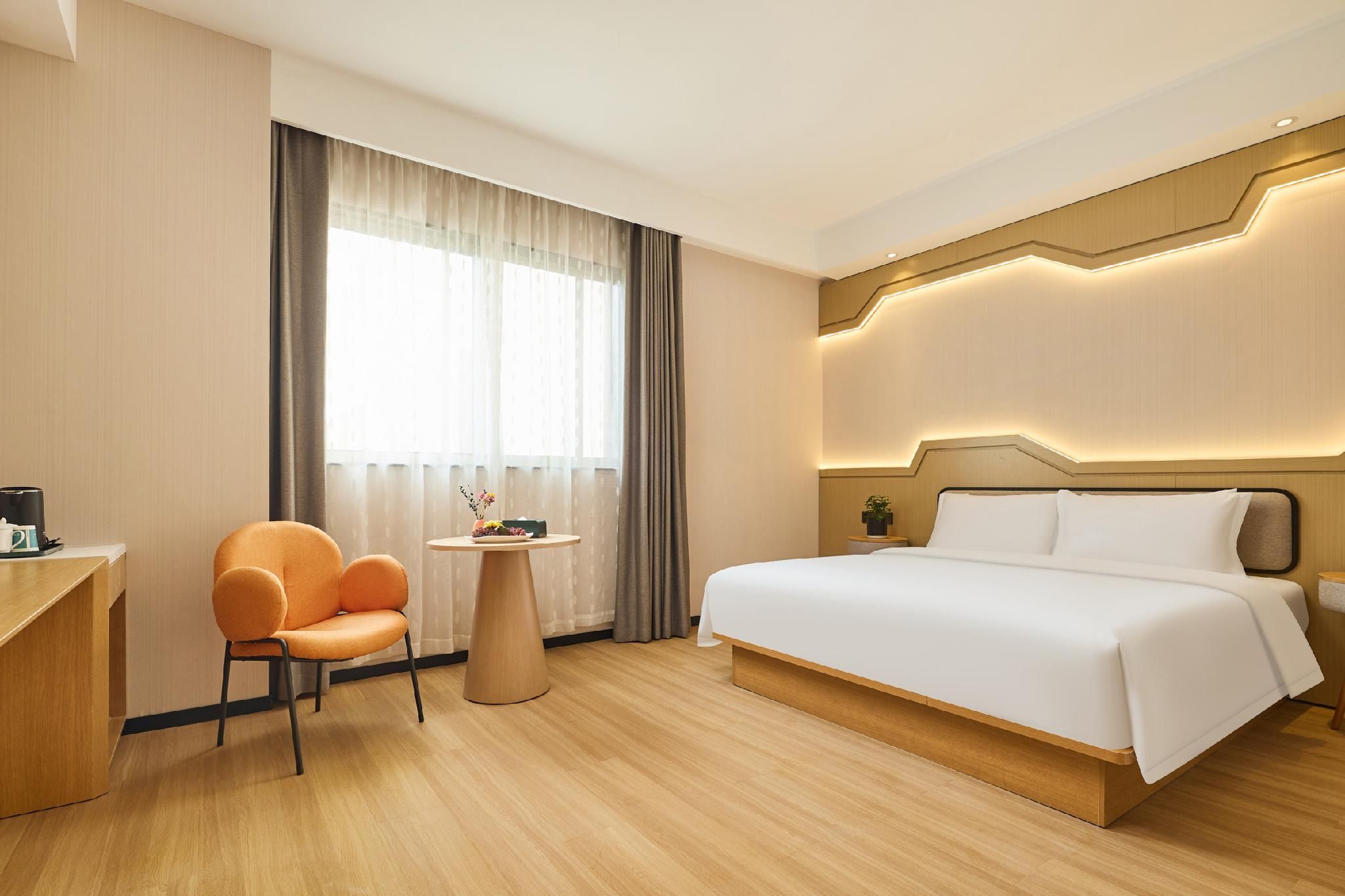 Deluxe Plus Queen Room