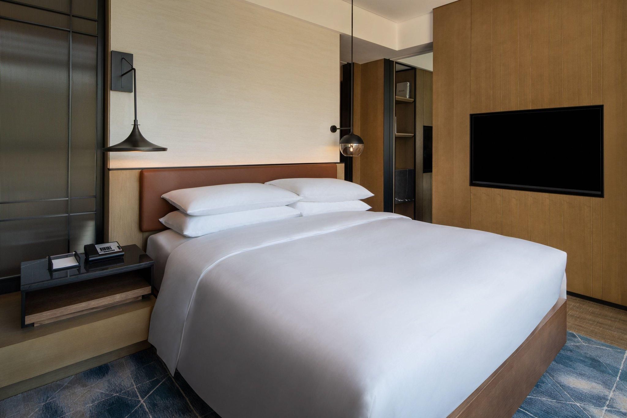 Studio, 1 King, Mountain view