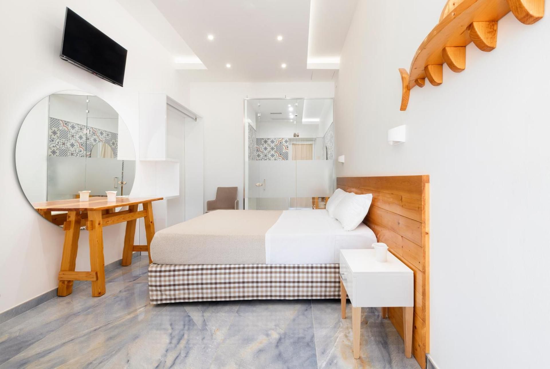 Deluxe Double or Twin Room with Sea View