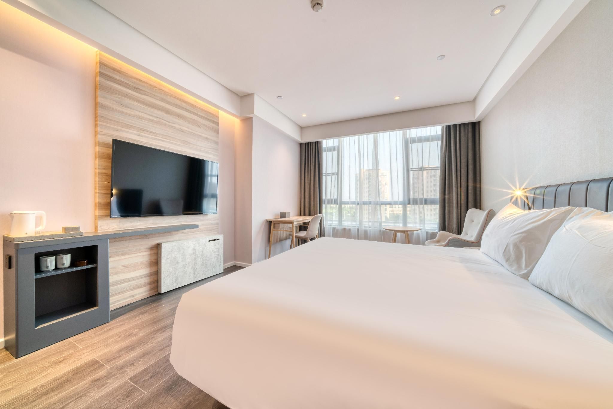 Huazhu - Superior BedRoom