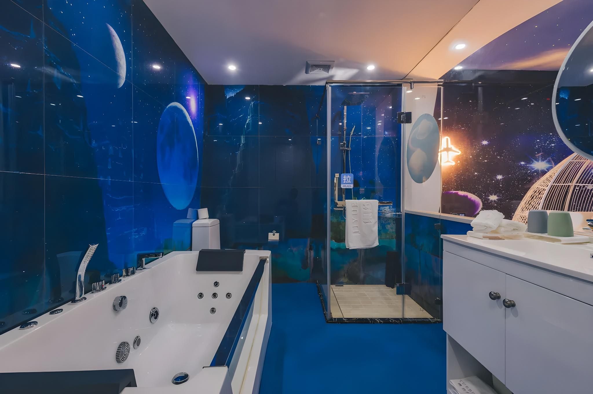 Huazhu - Deluxe Bed Room