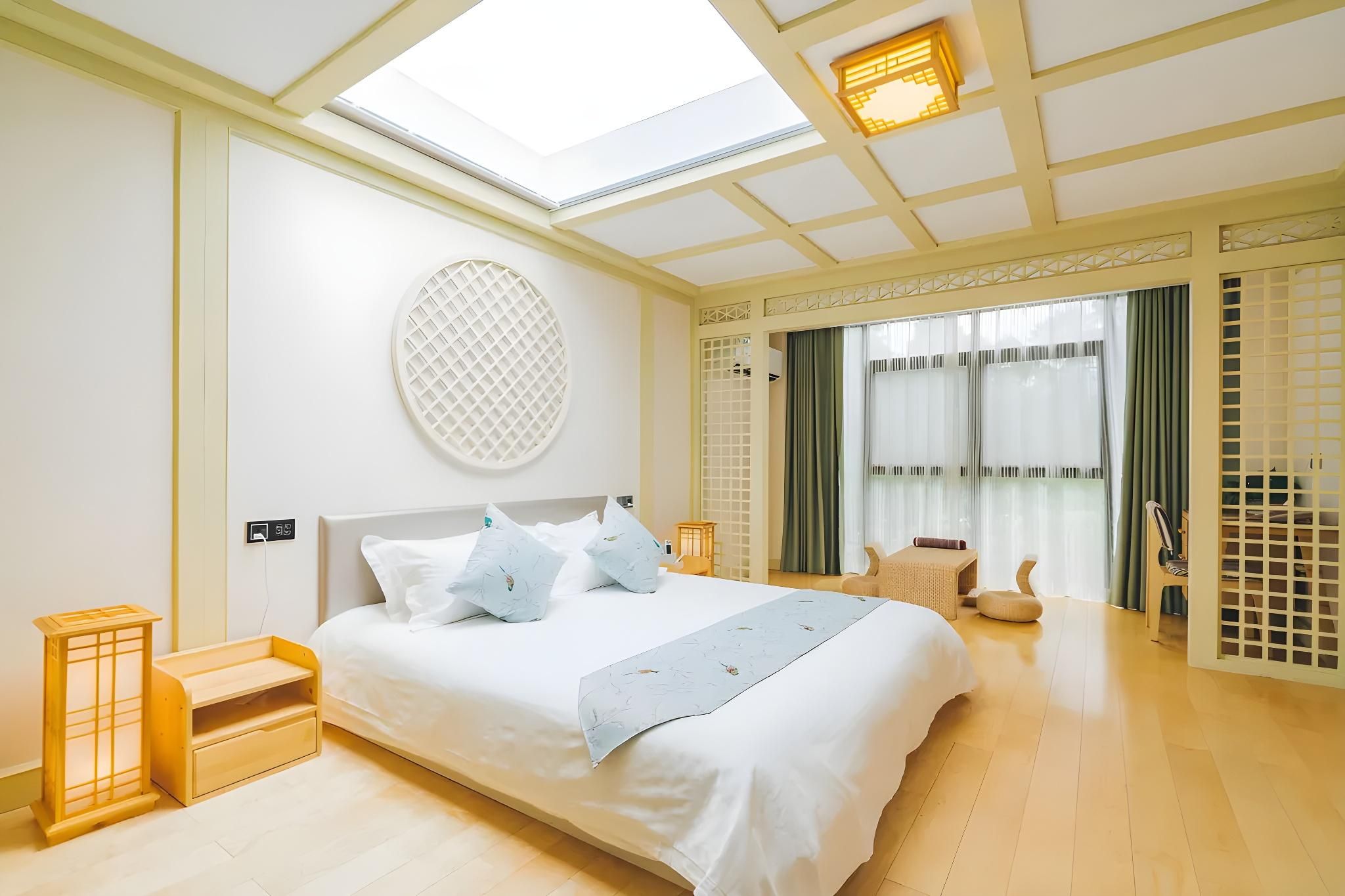 Premier Deluxe Suite