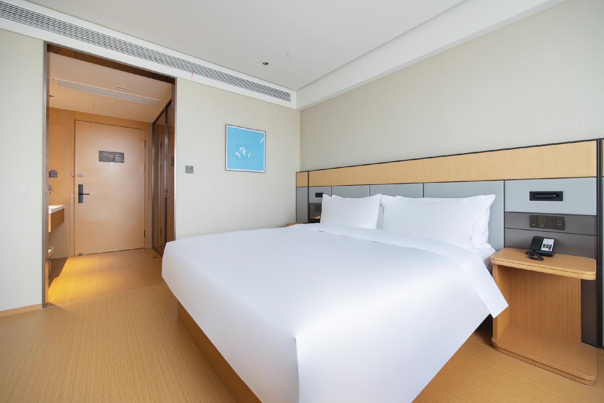 Superior Room, 1 King Size Bed