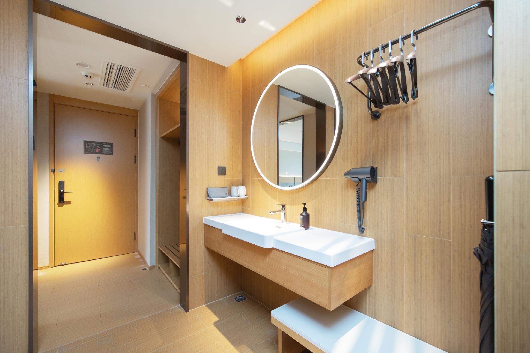 Superior Room, 1 King Size Bed