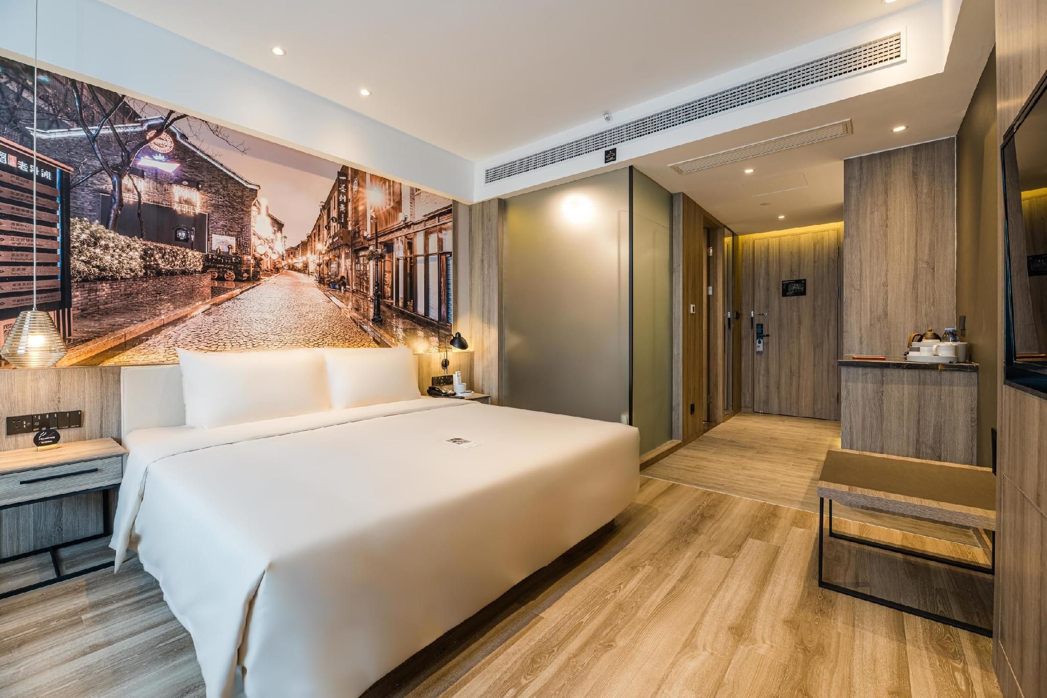 Atour - Elegant Room