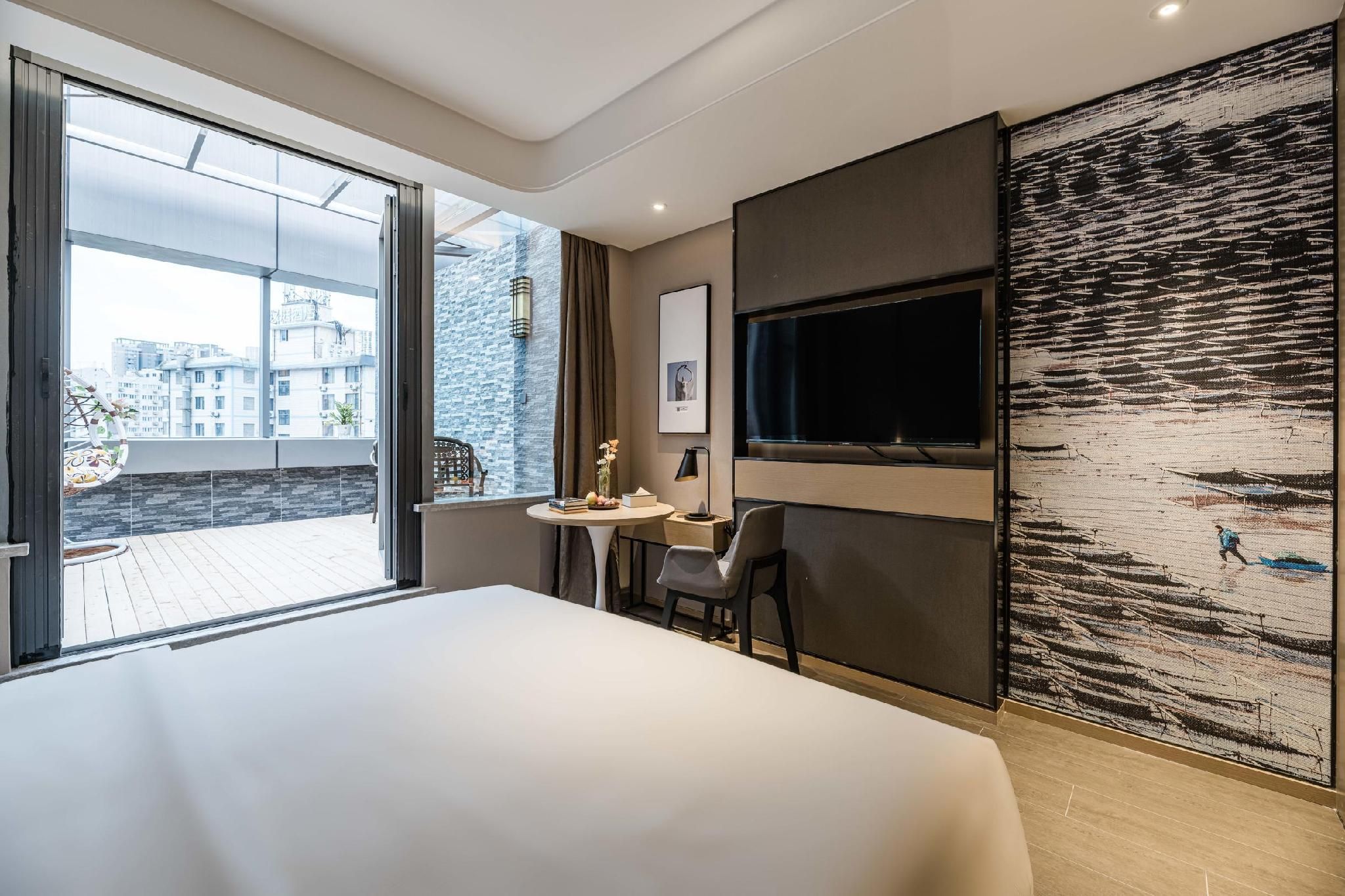 Atour - Superior 1 Bed Room with Courtyard