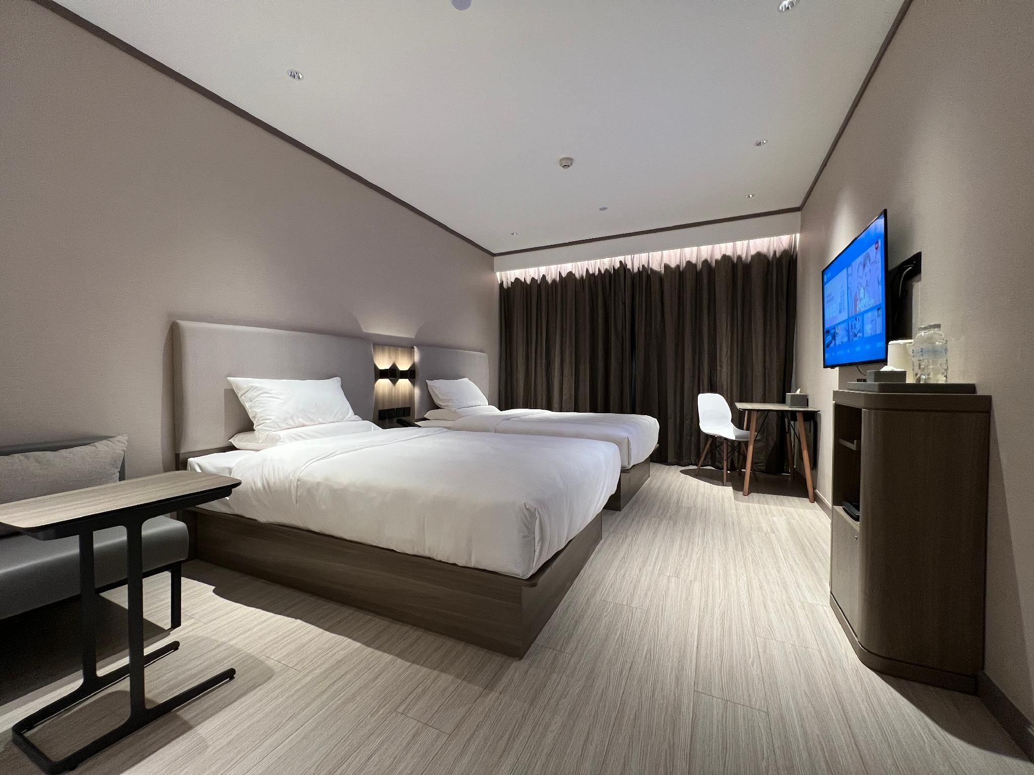 Huazhu - Twin Room