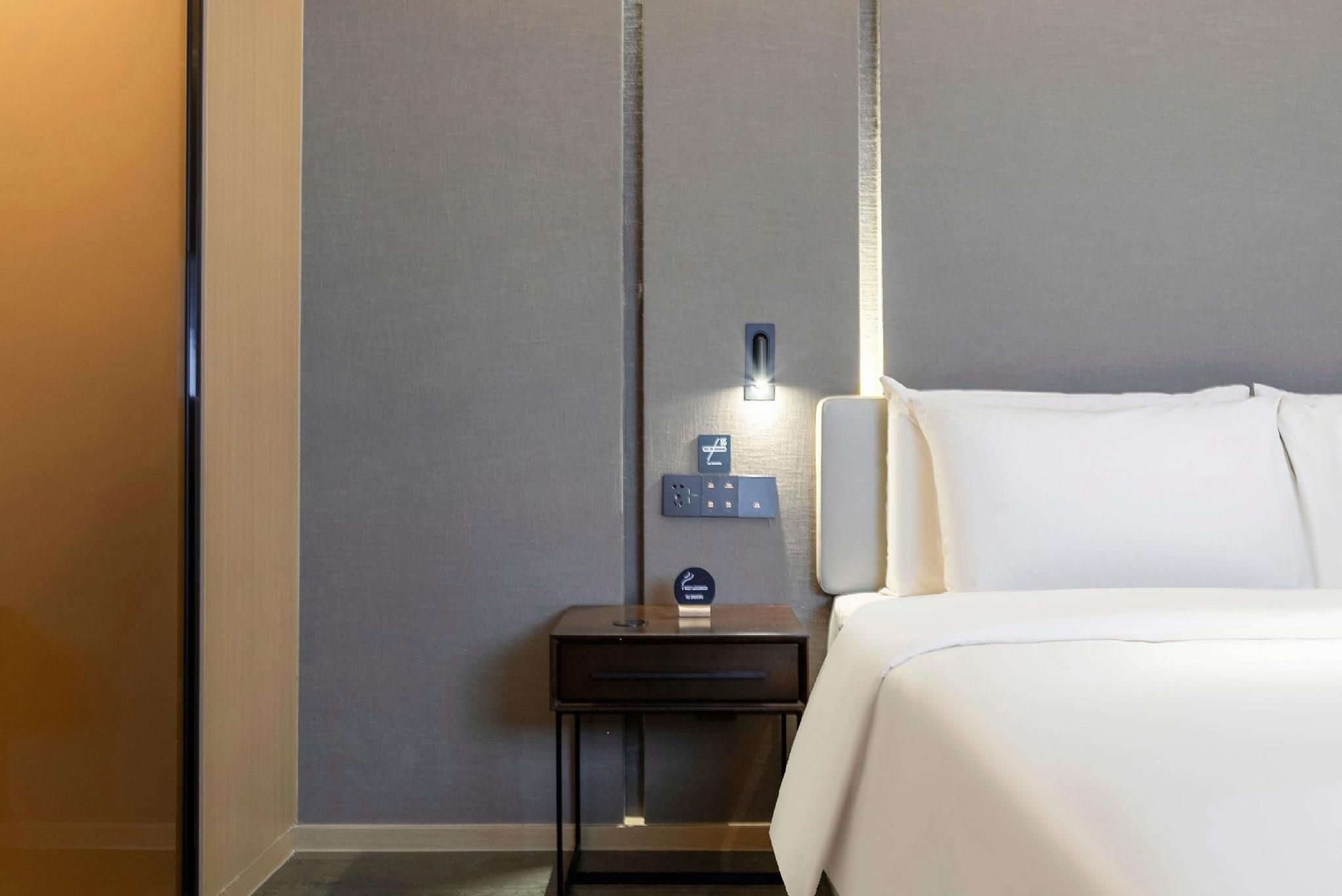 Jimu Double Room with Lake View