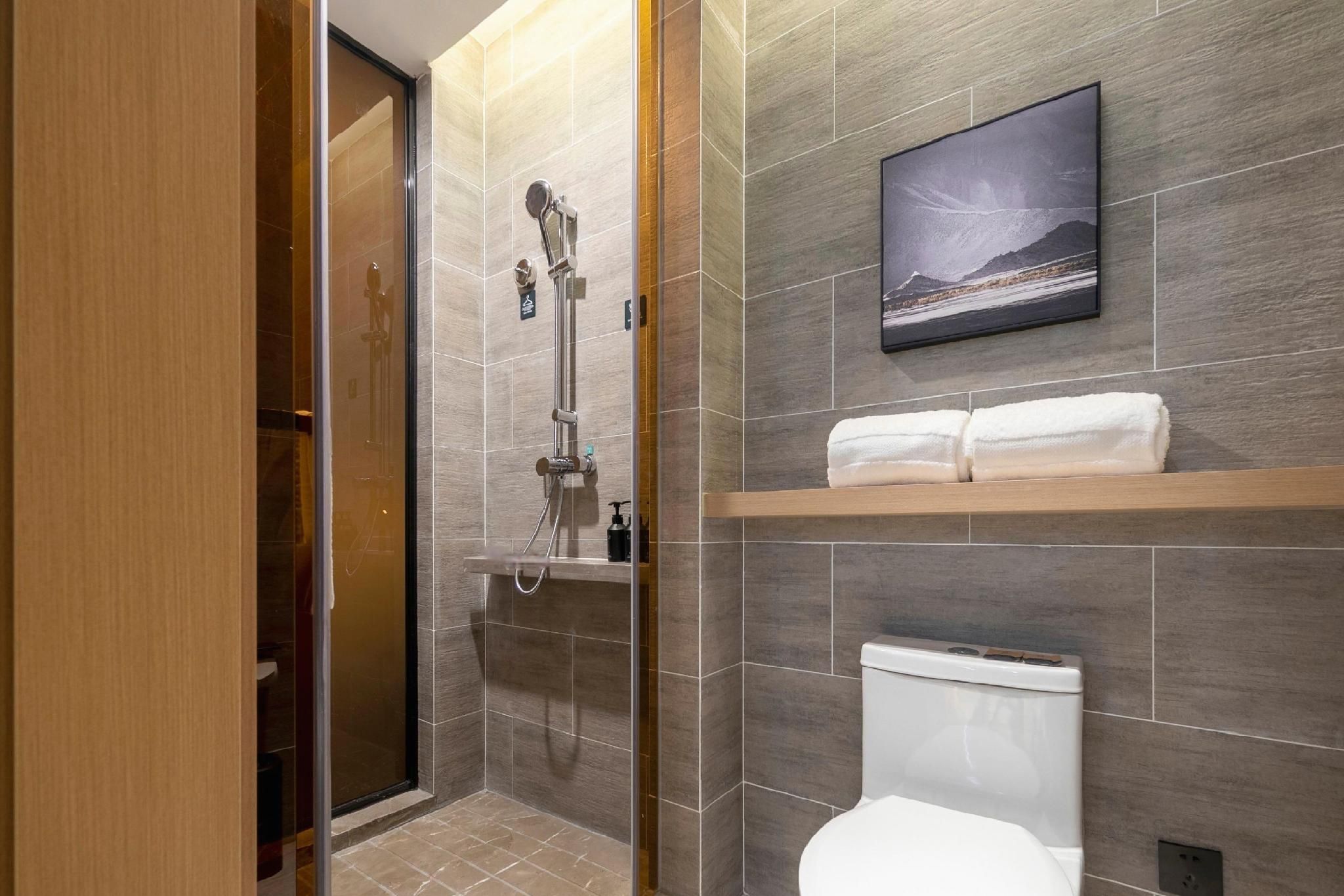 Executive room, Guest room, 1 Queen