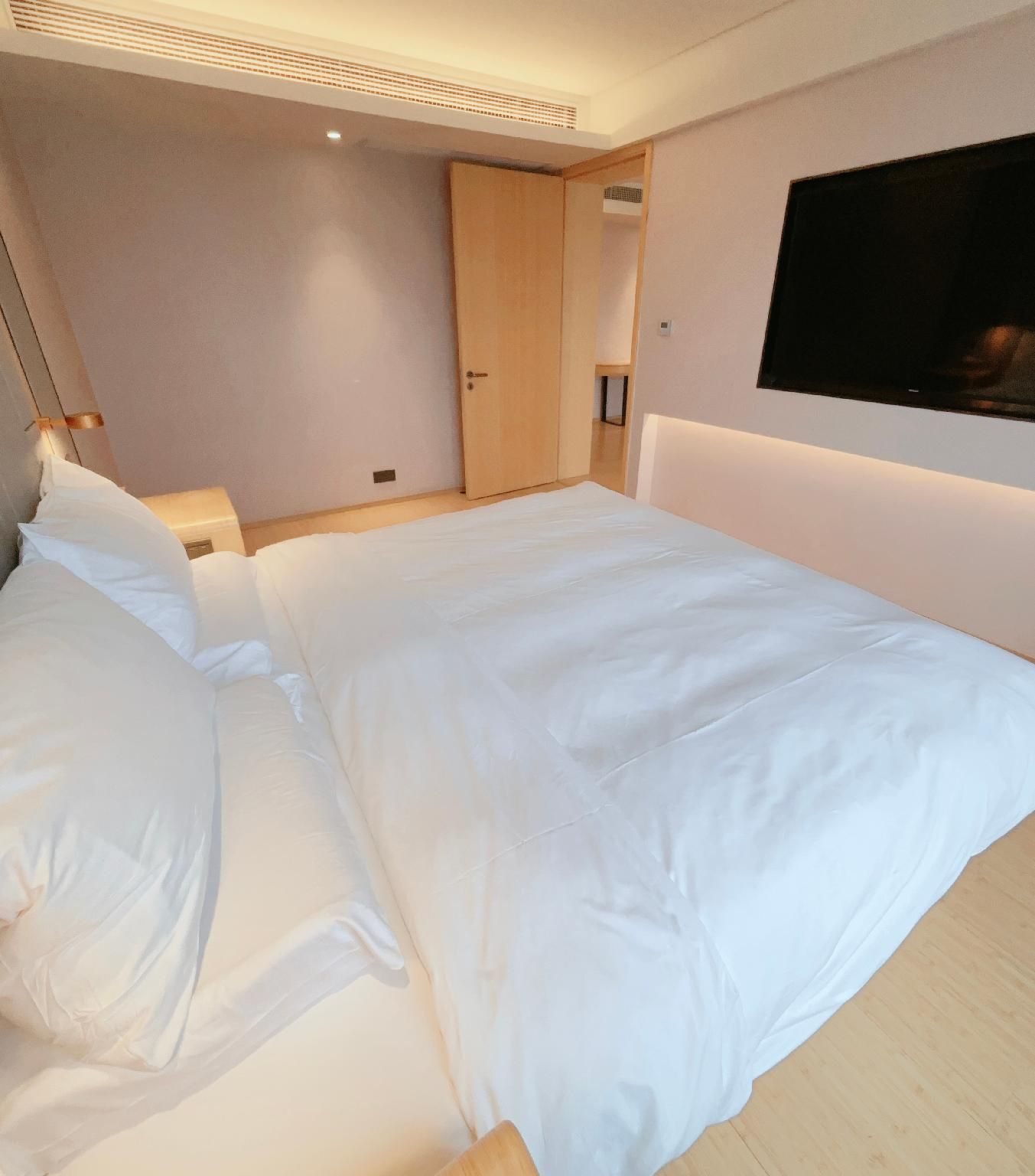 Deluxe Family Room, Guest room