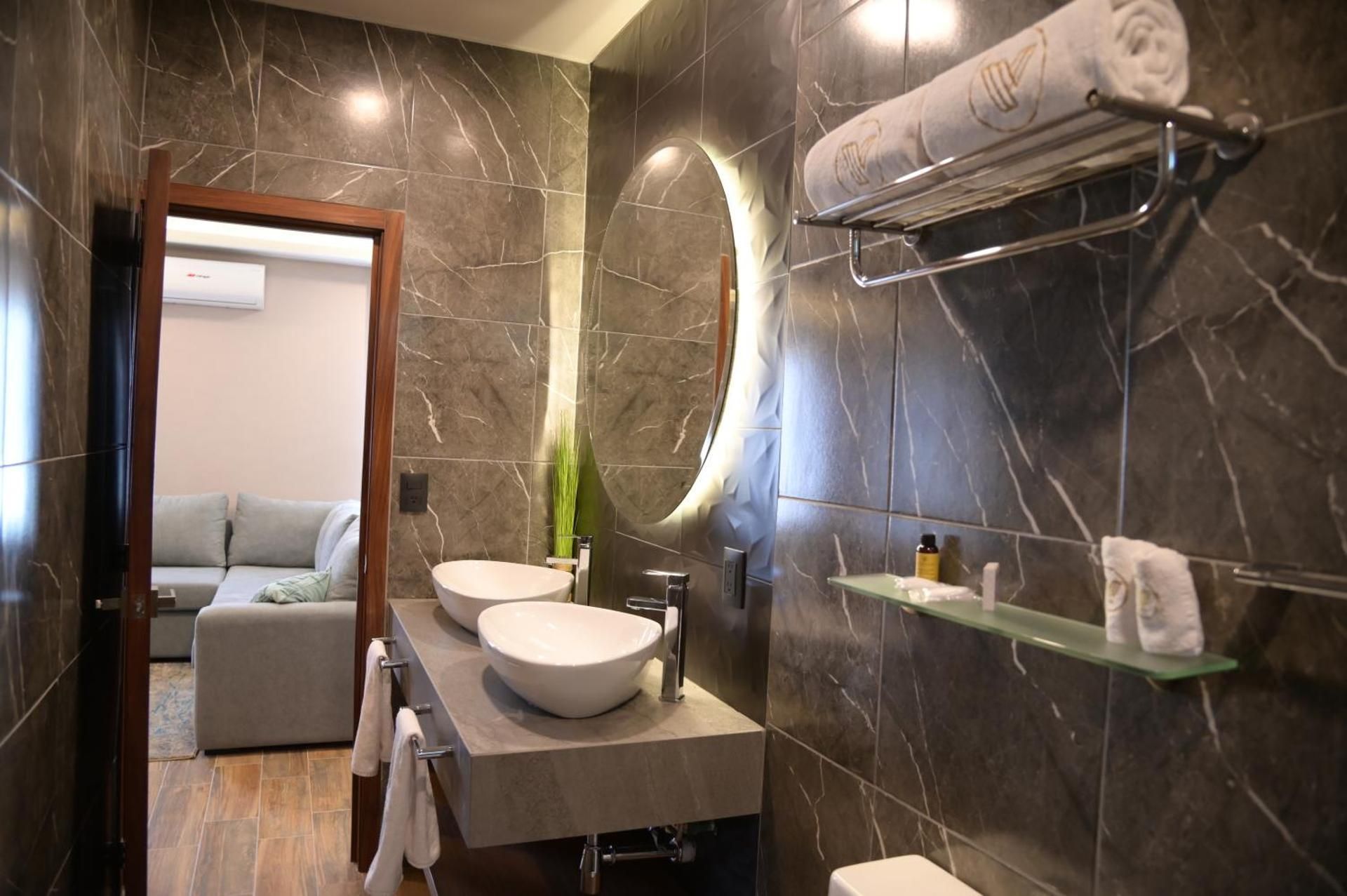 Apartment With Shared Bathroom