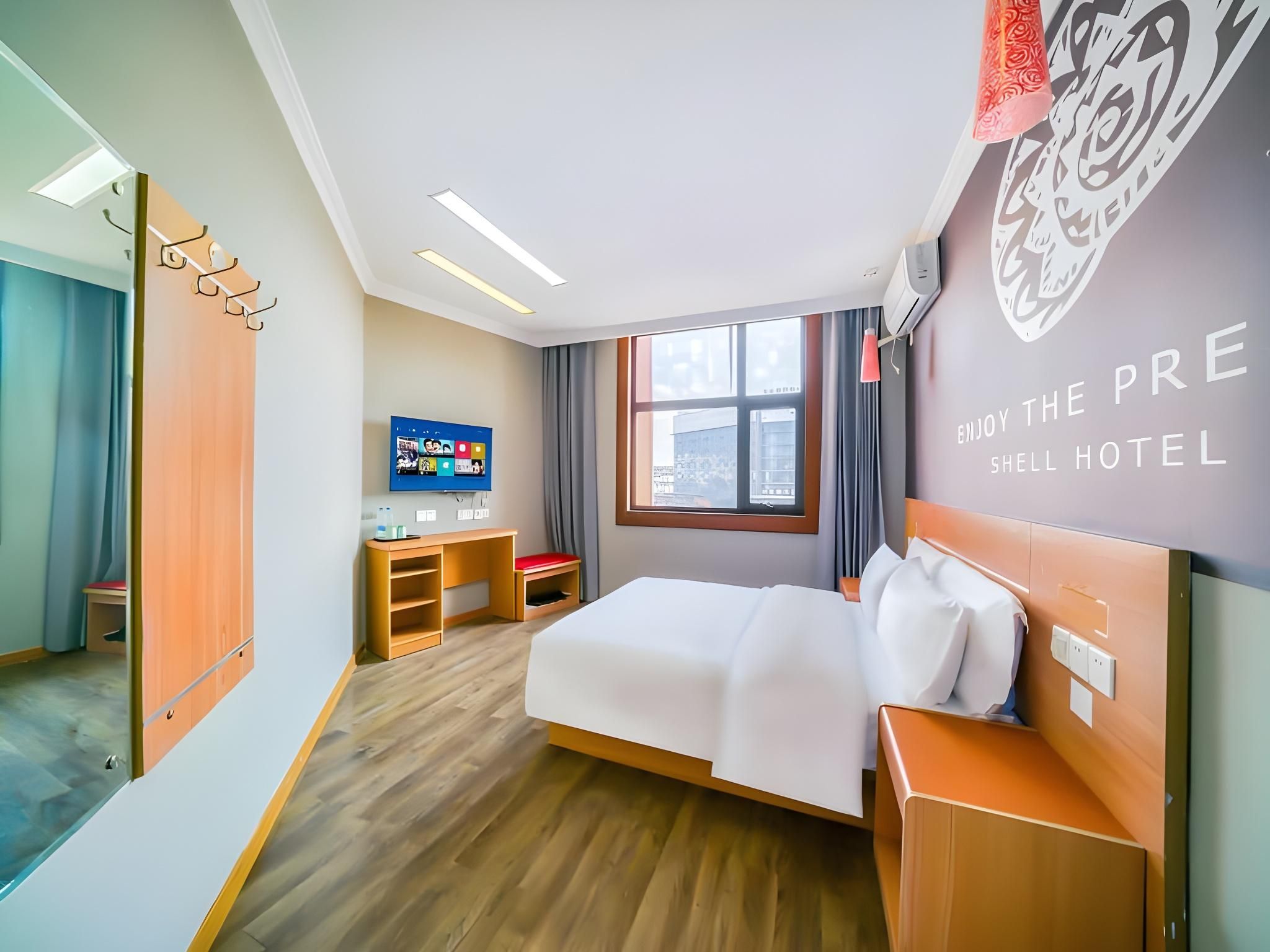 Feature Suite