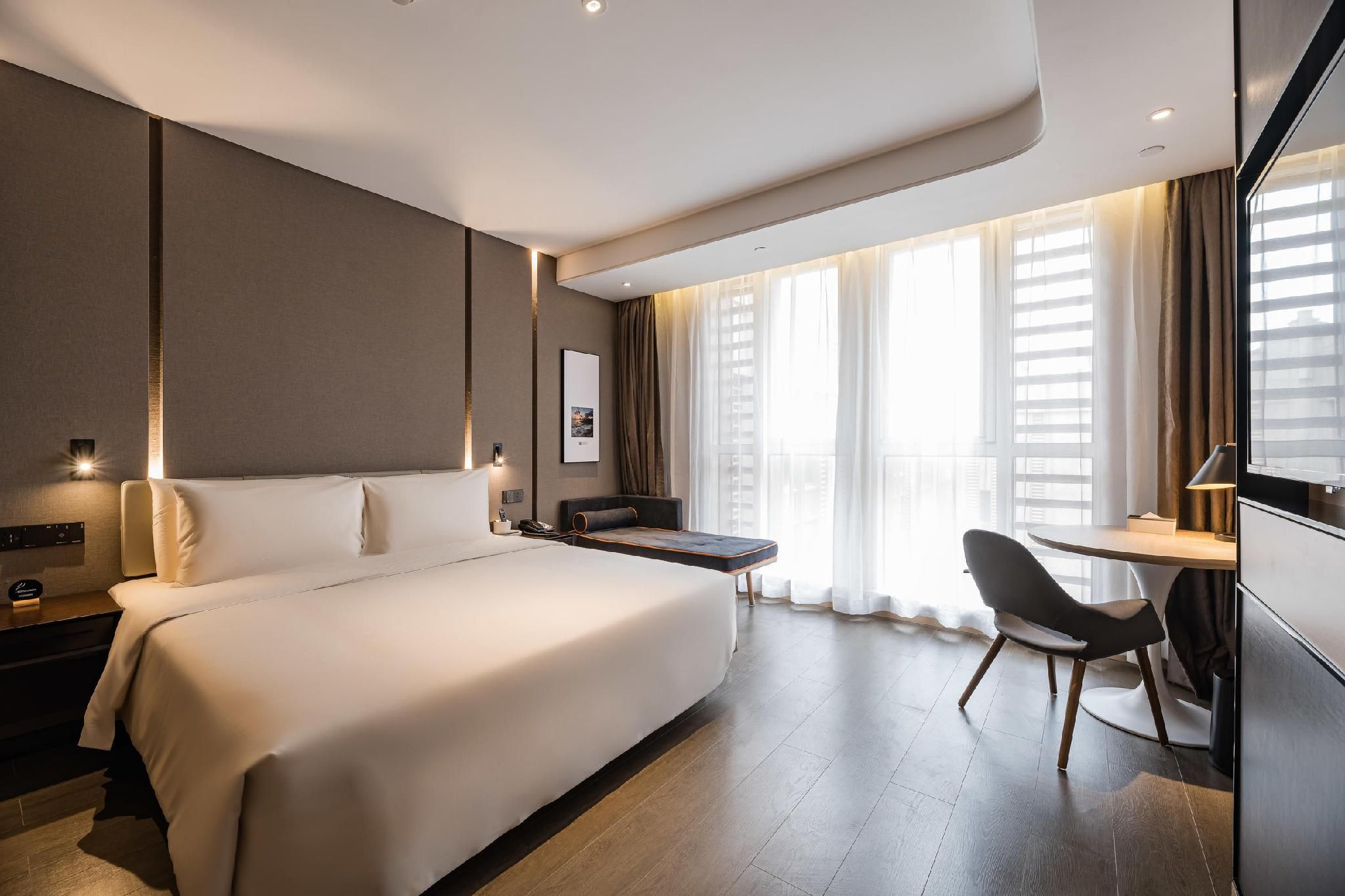 Executive room, Guest room, 1 Queen