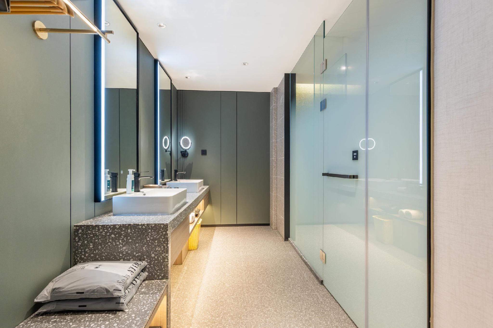 Atour - JIMU Queen Room with Lake view